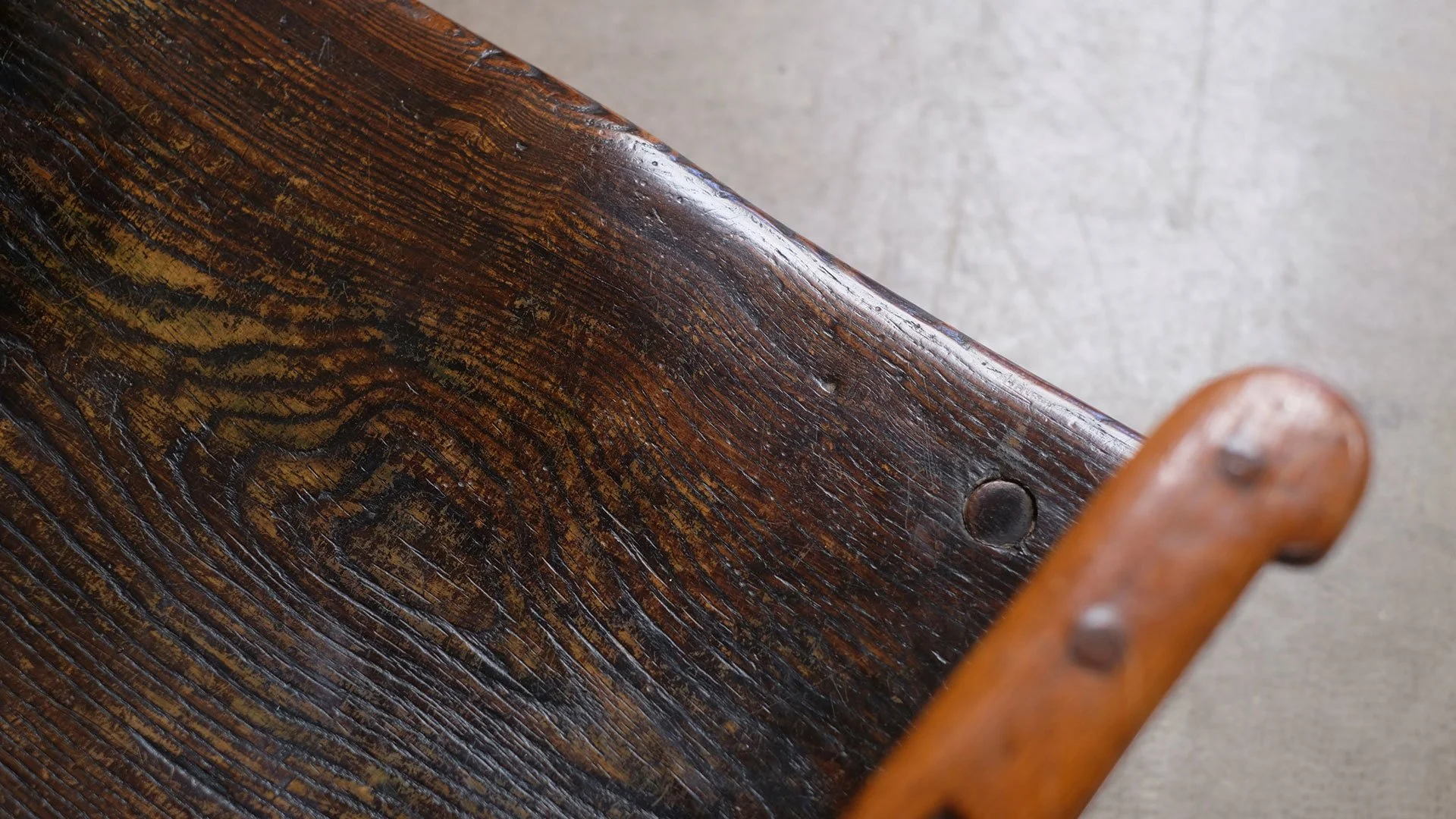 Ash-Windsor-Survivor-Chair-11.jpg