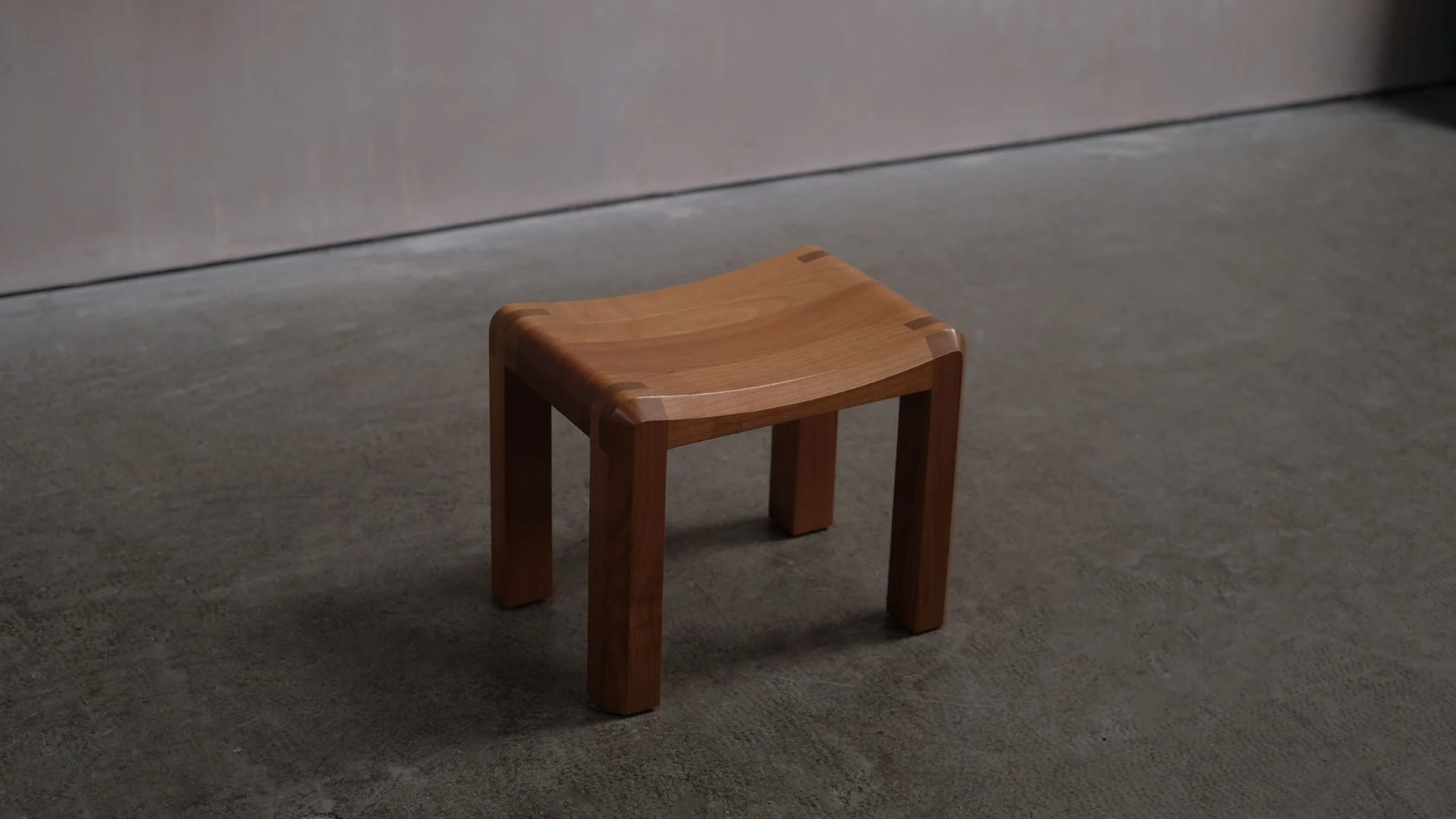 Makepeace-stool-4.jpg