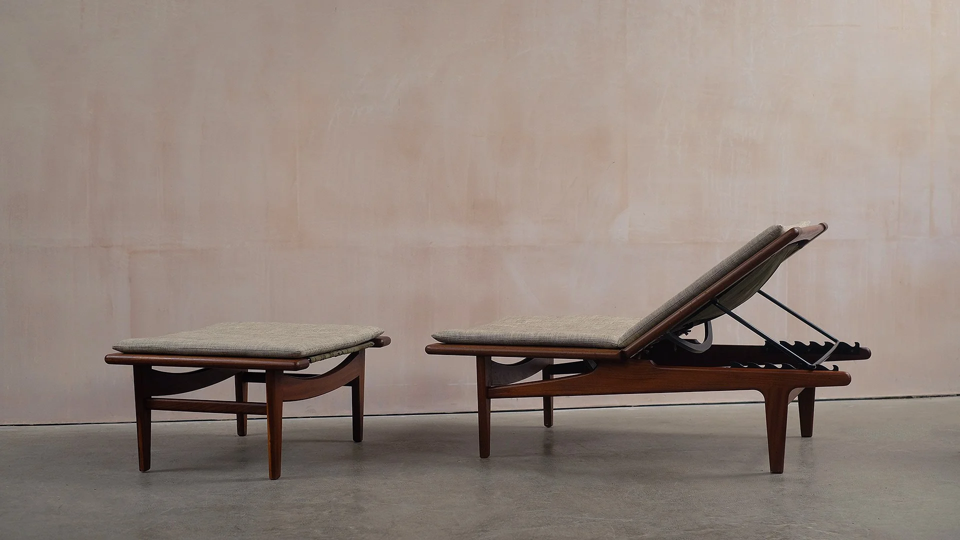 Hans-Wegner-GE1-Daybed-4.jpg