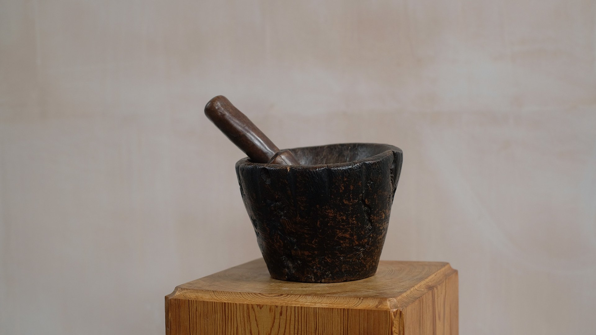 Dugout-Mortar-Pestle-2.jpg