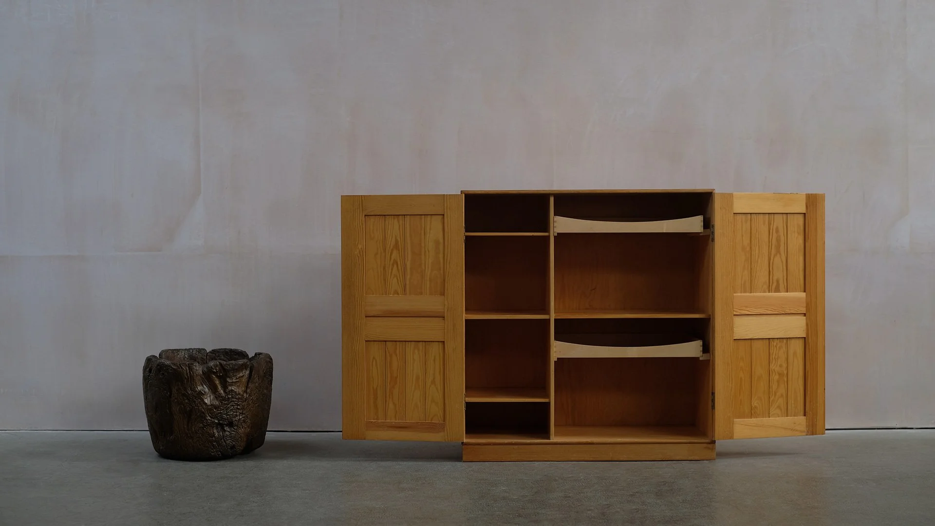 MK-Pine-Cupboard-3.jpg