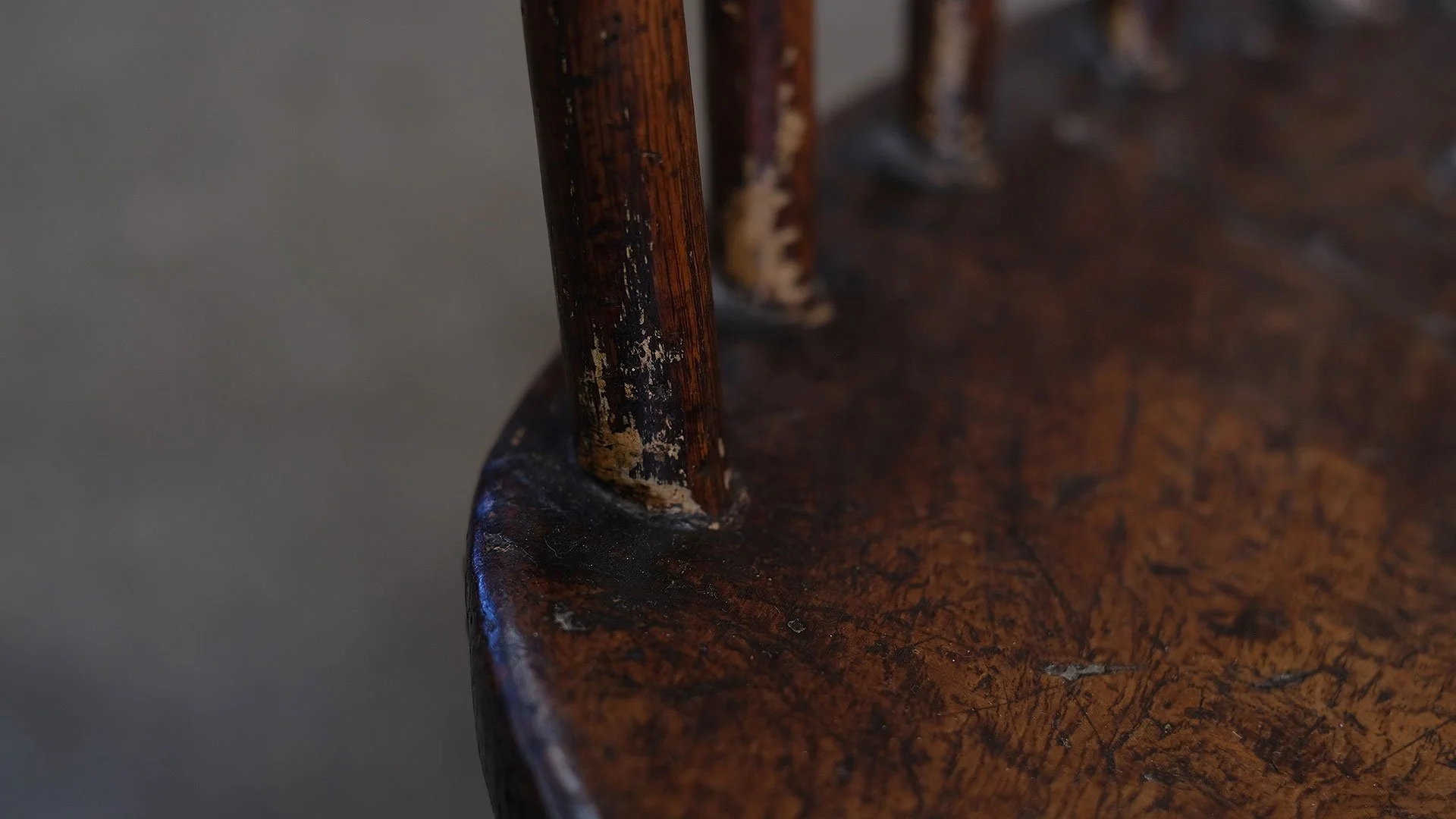 Primitive-Low-Chair-3-Legs-16.jpg