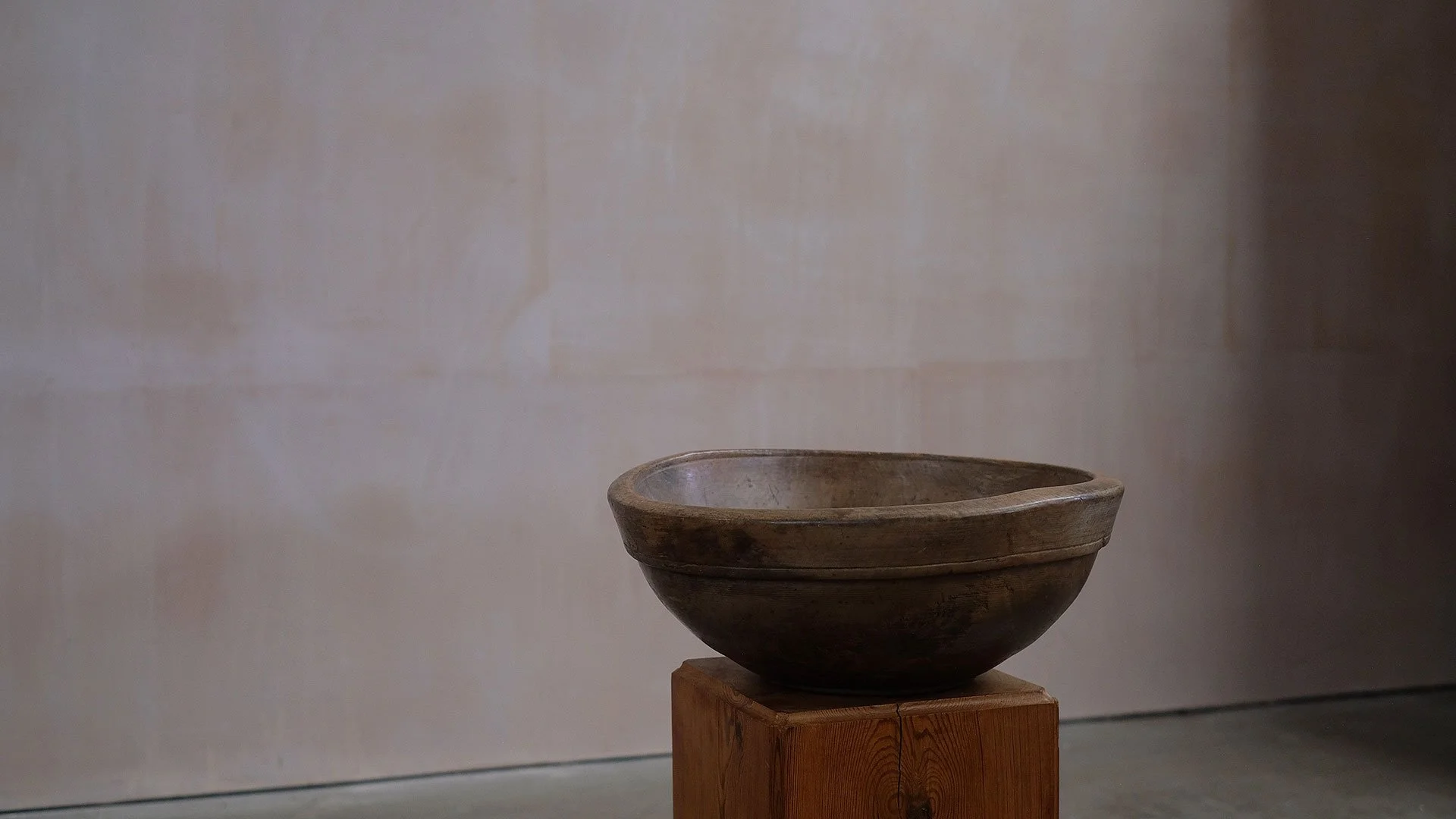 Huge-Dairy-Bowl-3.jpg