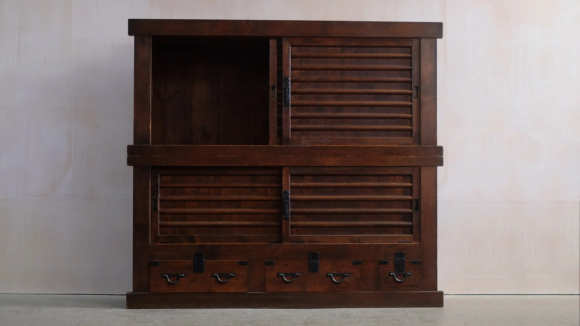19th-Century-Large-Tansu-2.jpg