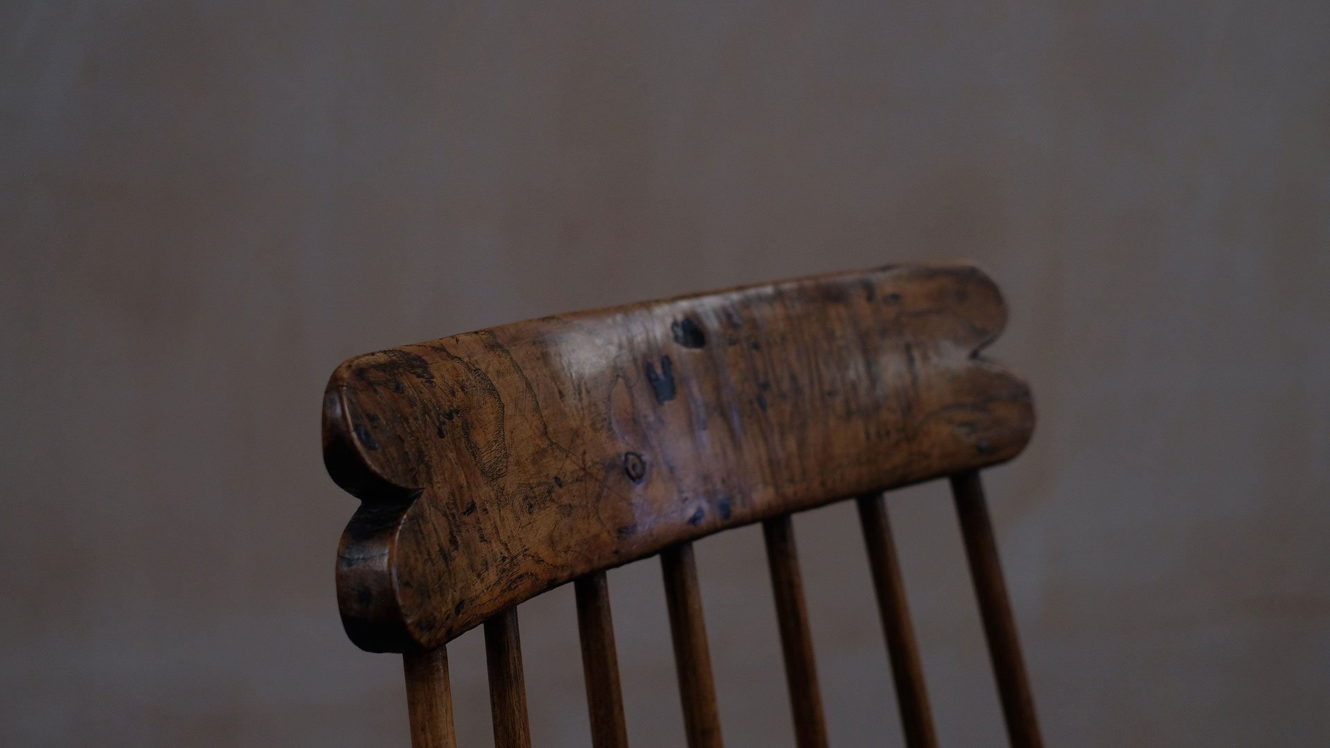 Double-Comb-Back-Chair-14.jpg