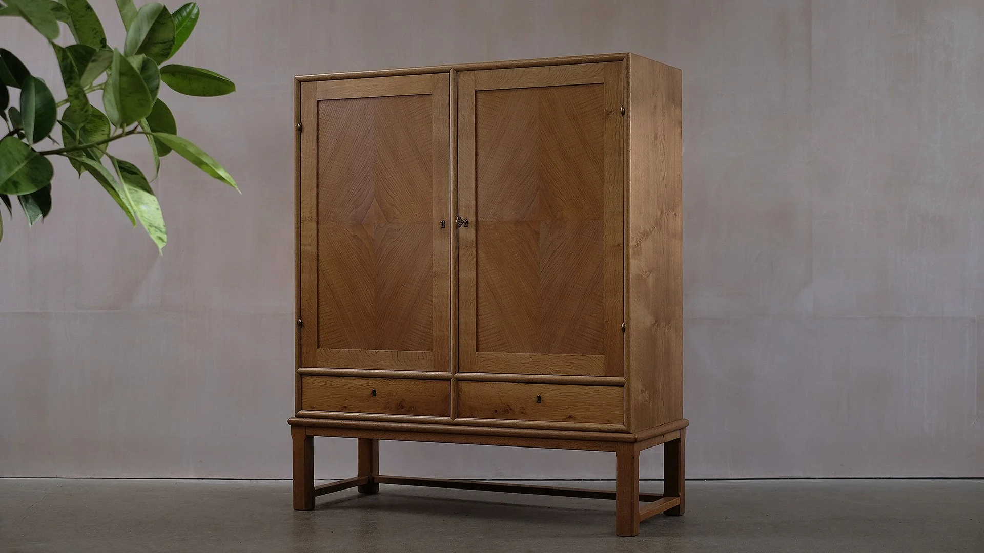 Danish-Oak-Dresser-3.jpg