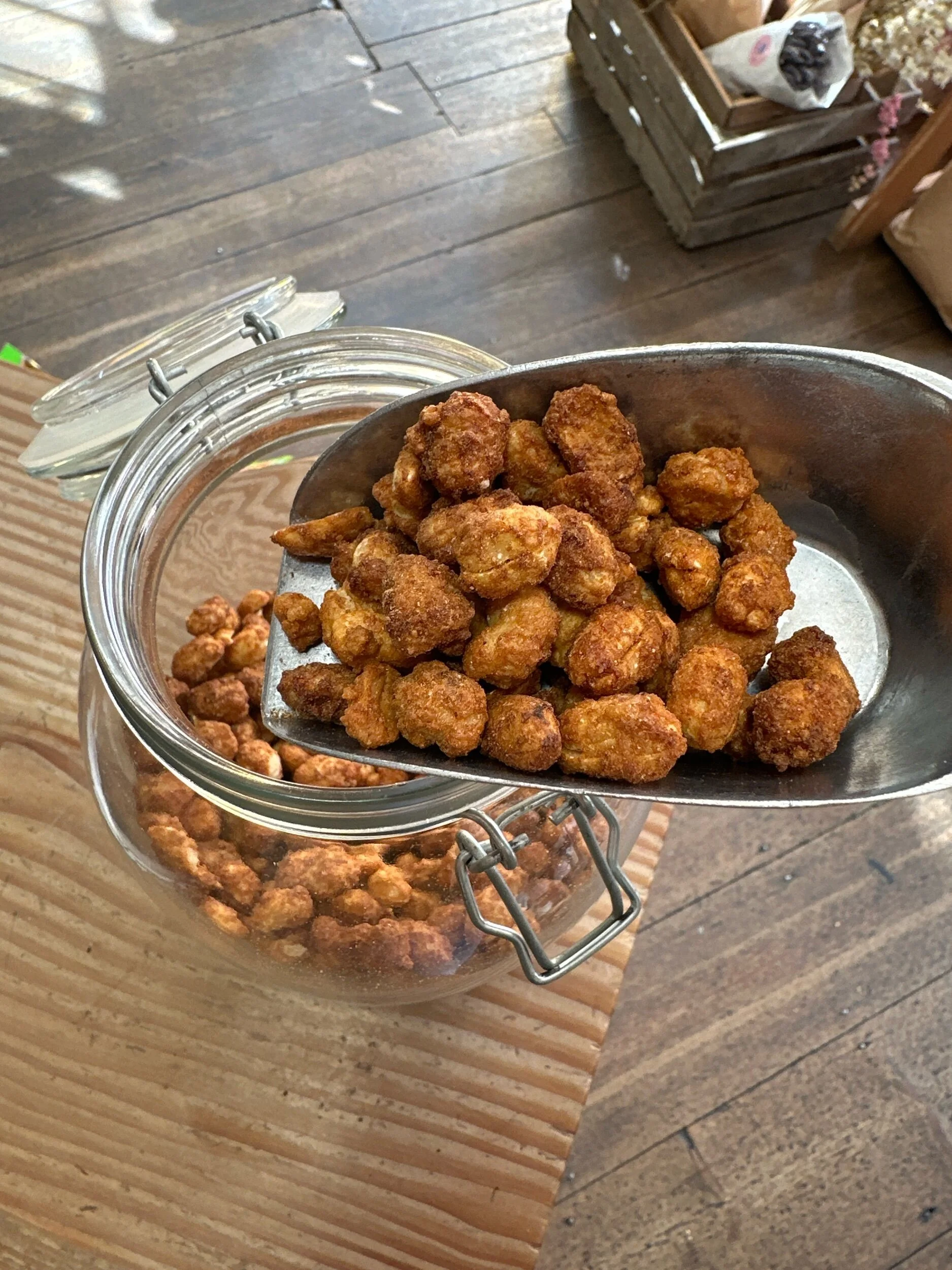 A5692001-DB2A-4D7E-B7F7-3B001EC95815