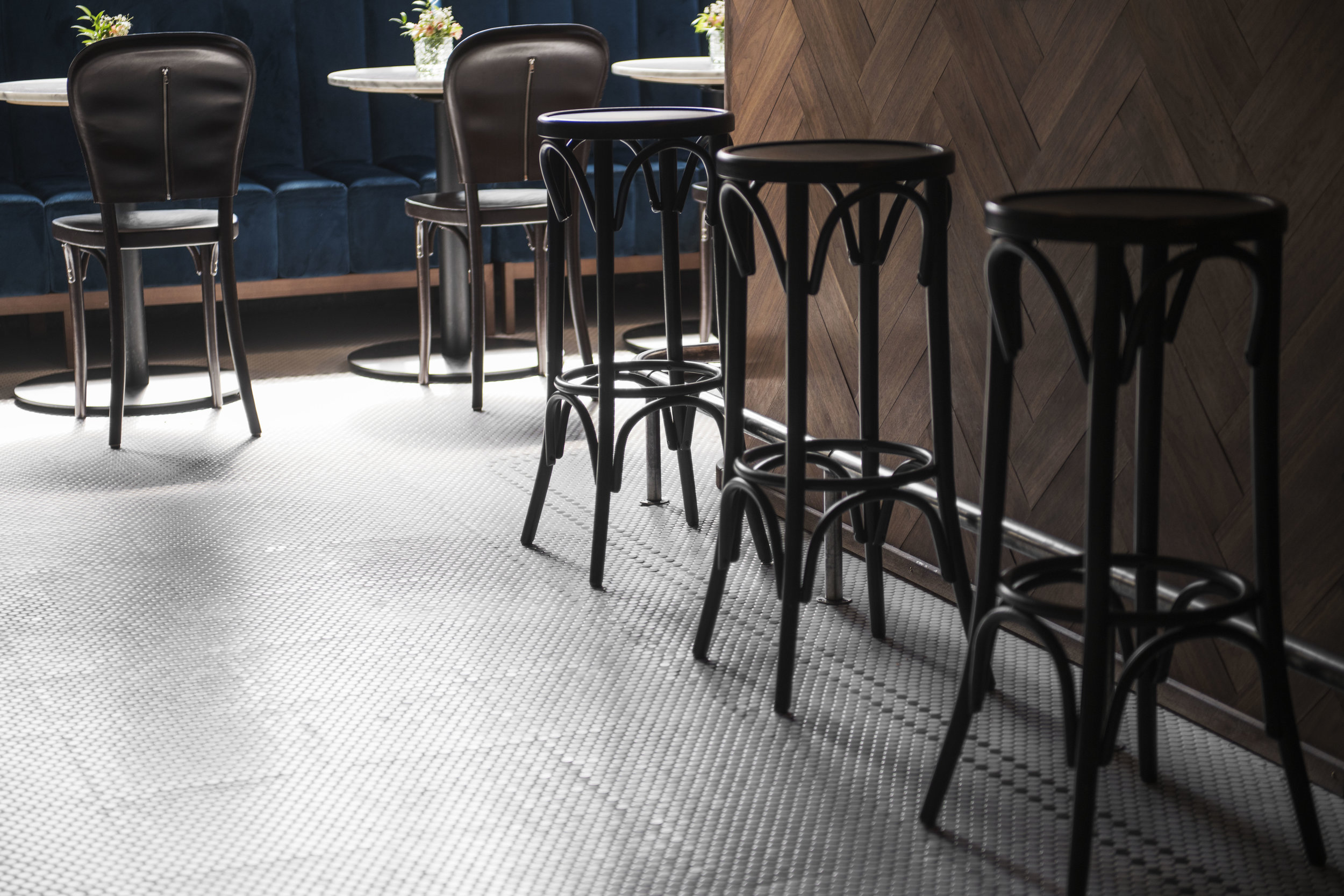bar et tabouret.jpg