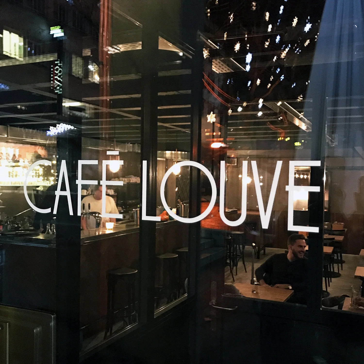 cafe_louve.jpg