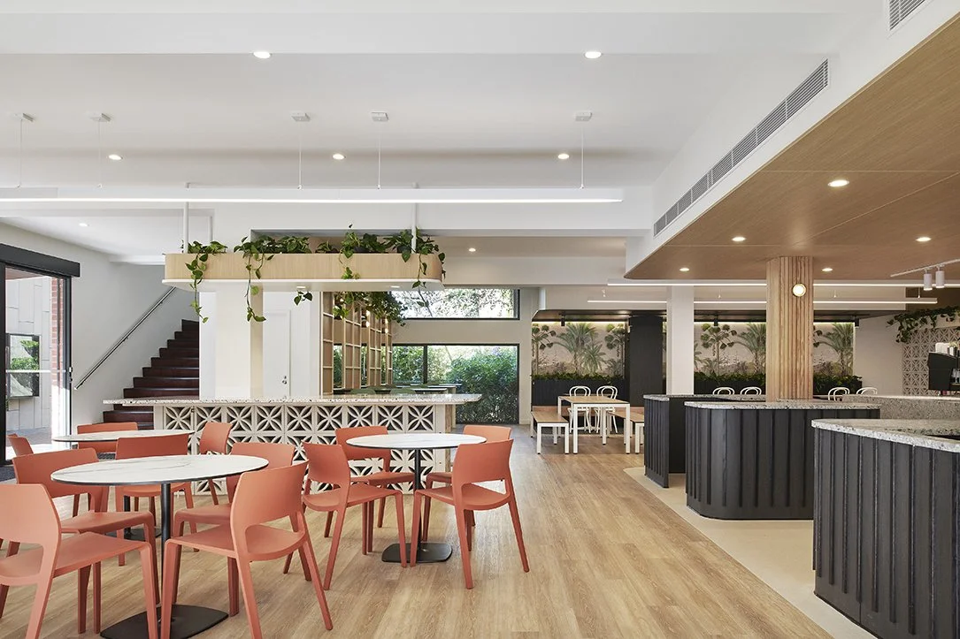 hiro_courtyardcafe78118 WEB.jpg