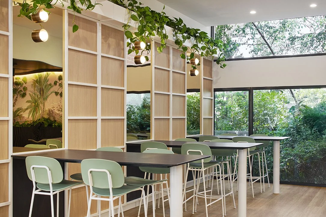 hiro_courtyardcafe78074 WEB.jpg