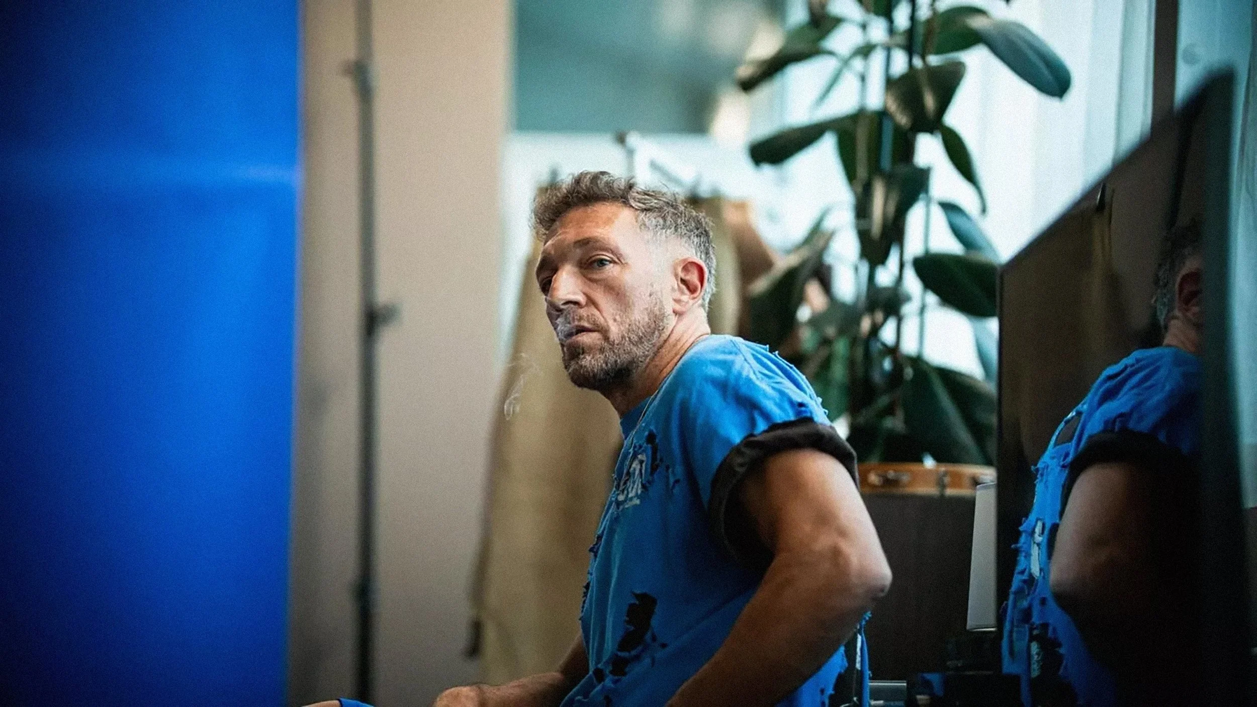 Scorpex Ep1 - 6 X Confiné.e.s - Directed by So-Me - Produced by Iconoclast & Canal