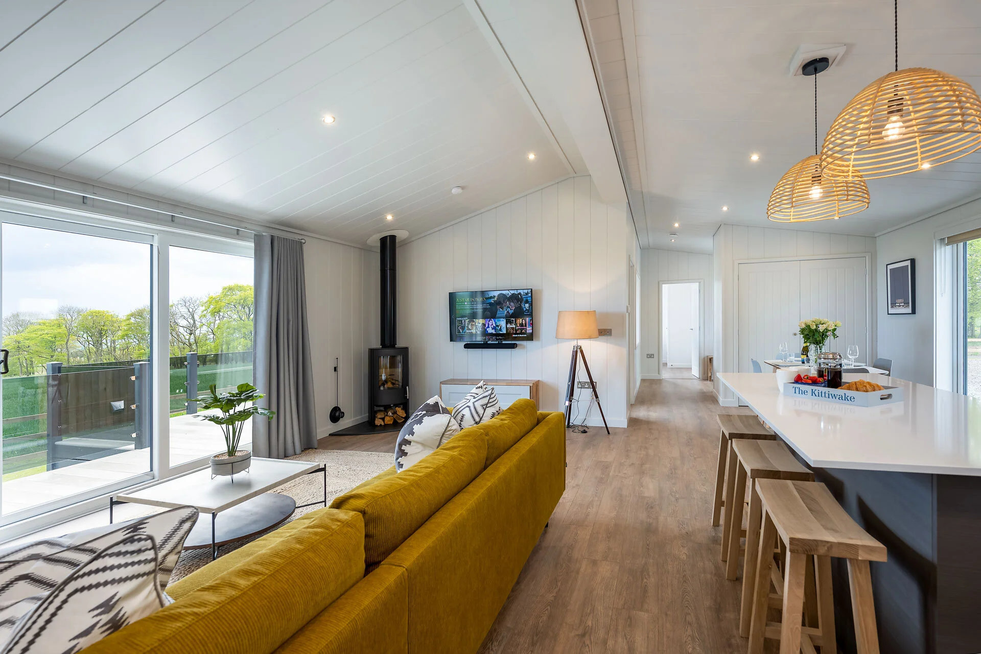 luxury-lodges-st-andrews-bonerbo-farm-kittiwake-2.jpeg