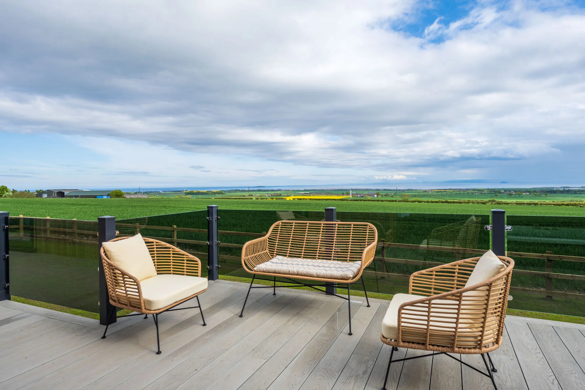 luxury-lodges-st-andrews-bonerbo-farm-kittiwake-20.jpeg