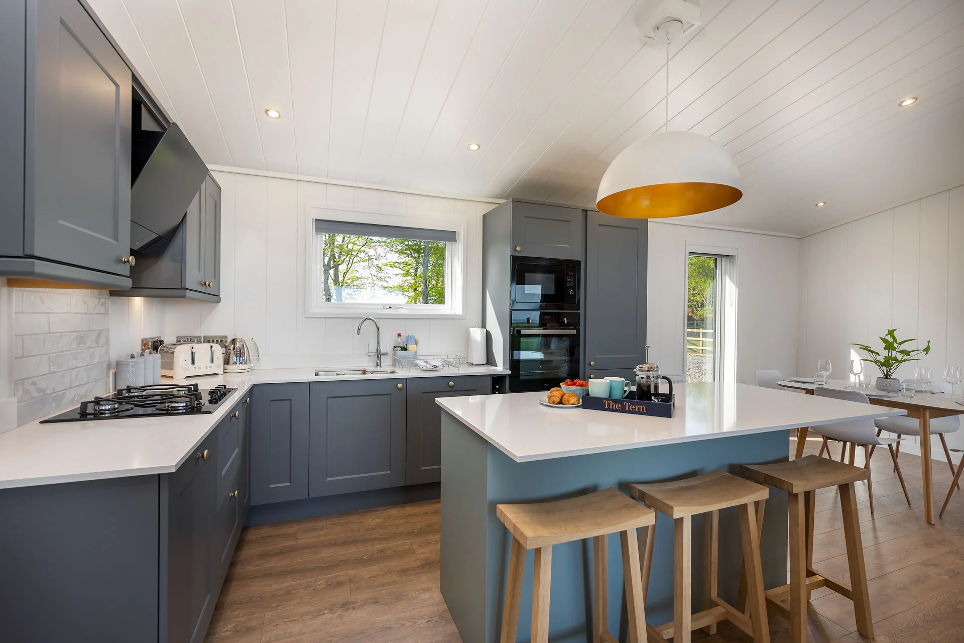luxury-lodges-st-andrews-bonerbo-farm-the-tern-16.jpeg