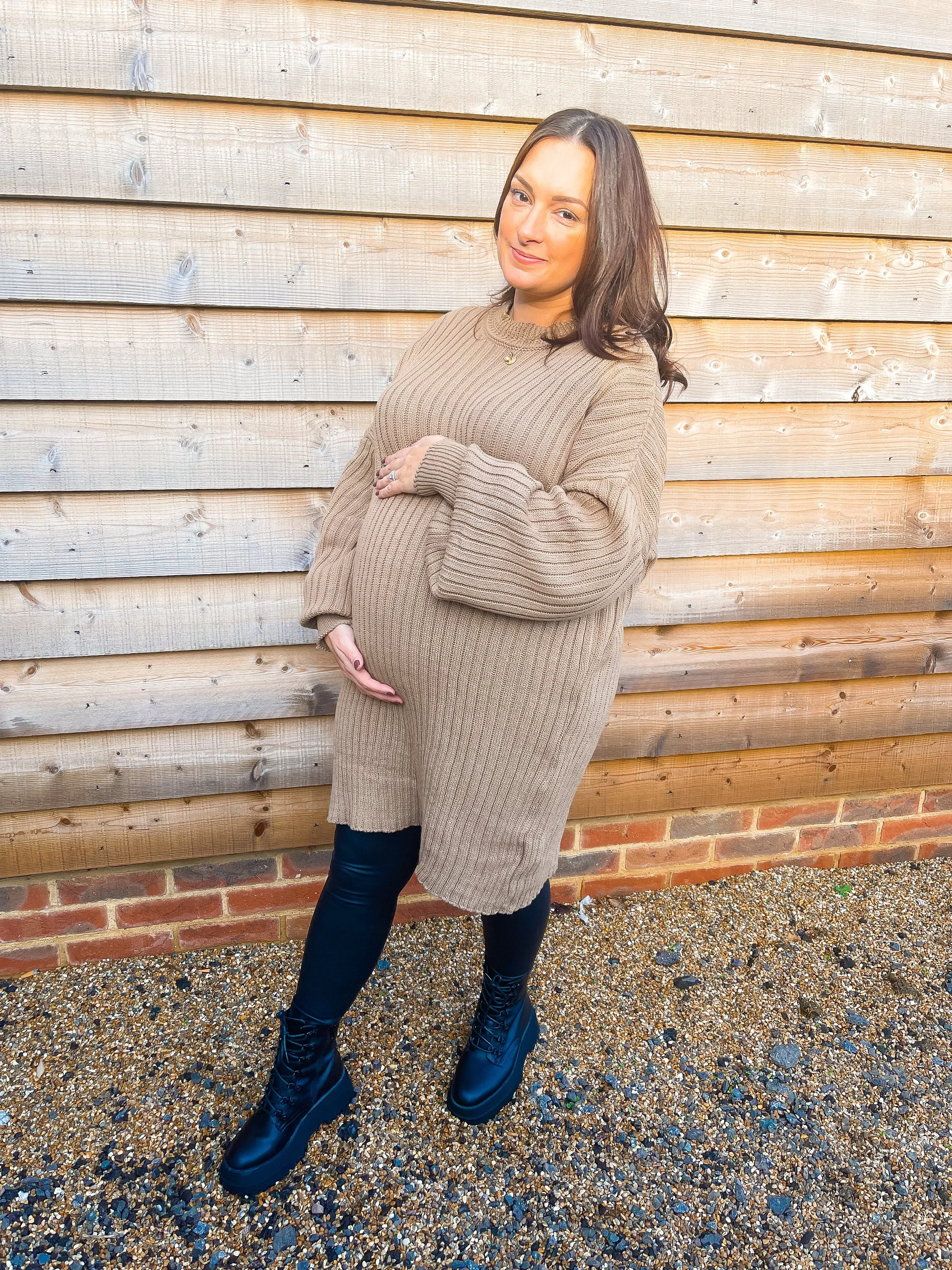 Pregnant mum saves £200 on maternity-inspired oversized clothing haul with deals from River Island, ASOS and more 