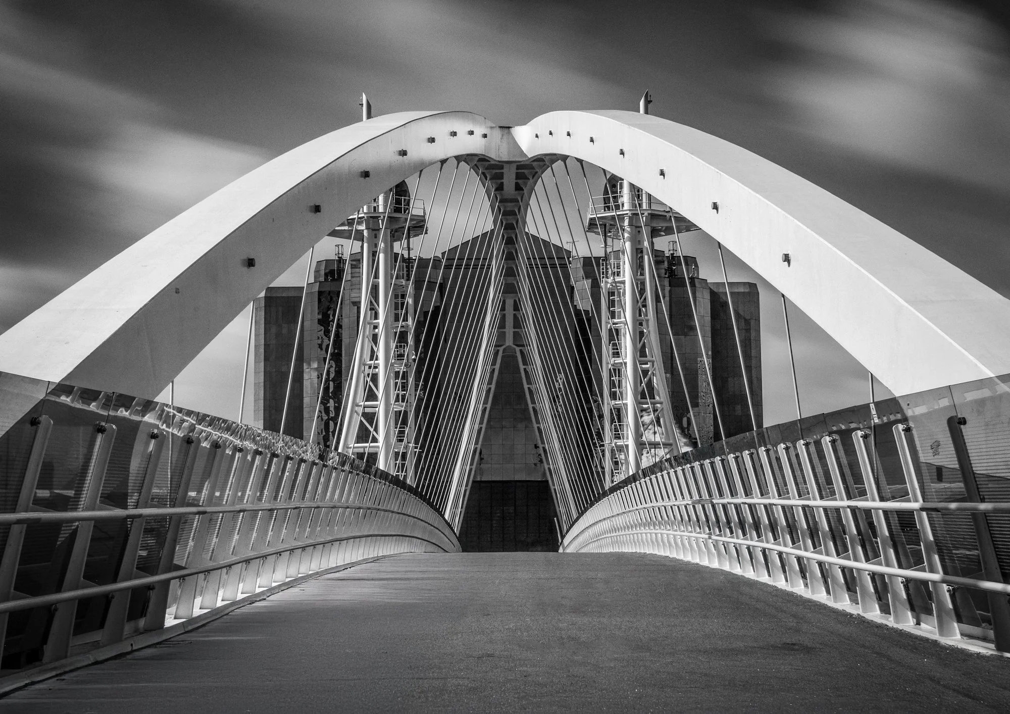 Crossing the Millennium Bridge