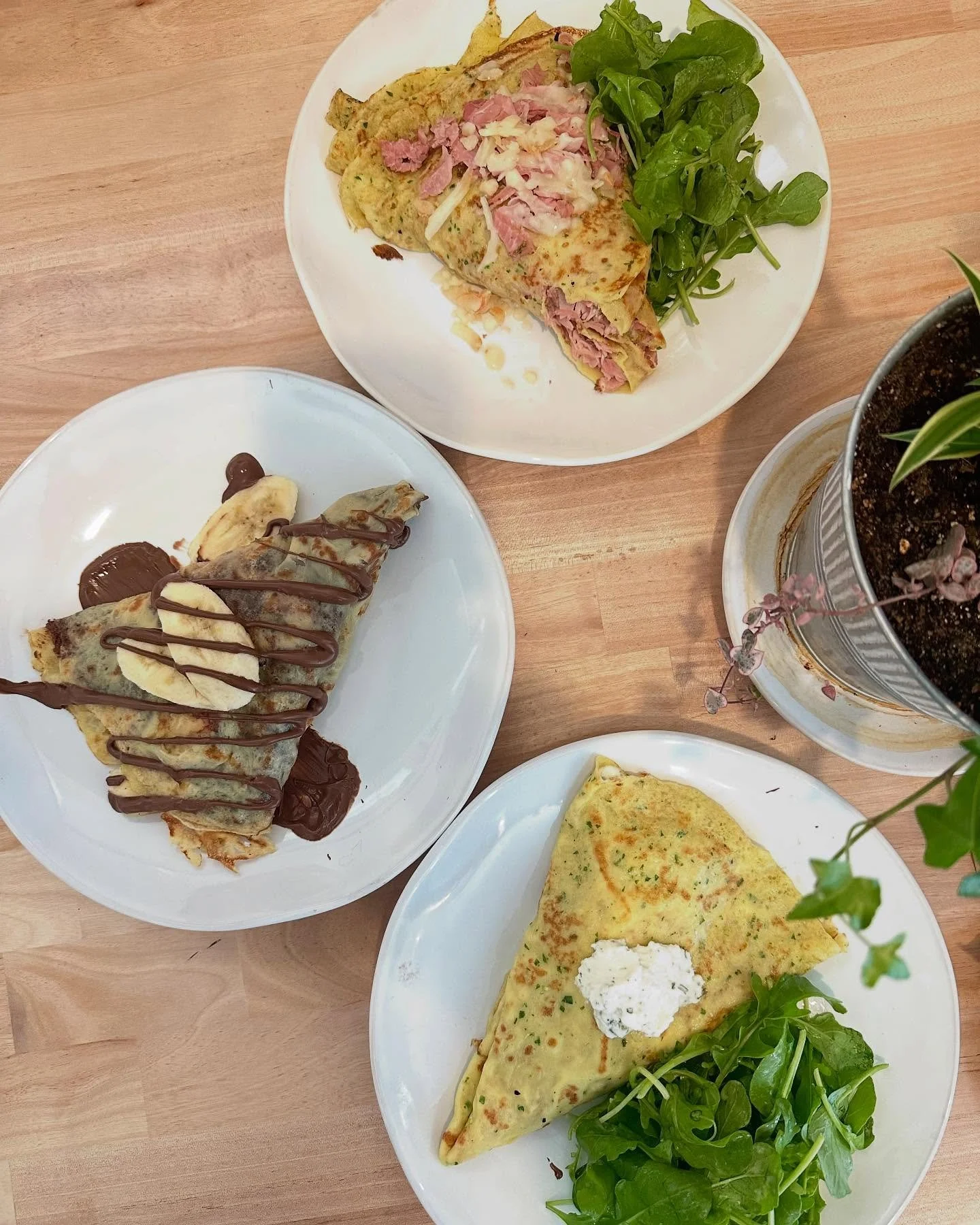 Holy cr&ecirc;pe! 🤤 @9beanrows is a must-visit for their croissants, artisan bread, and delightful local produce&hellip; but run, don&rsquo;t walk, to grab one of their cr&ecirc;pes. They currently have two savory options and two sweet options, and 