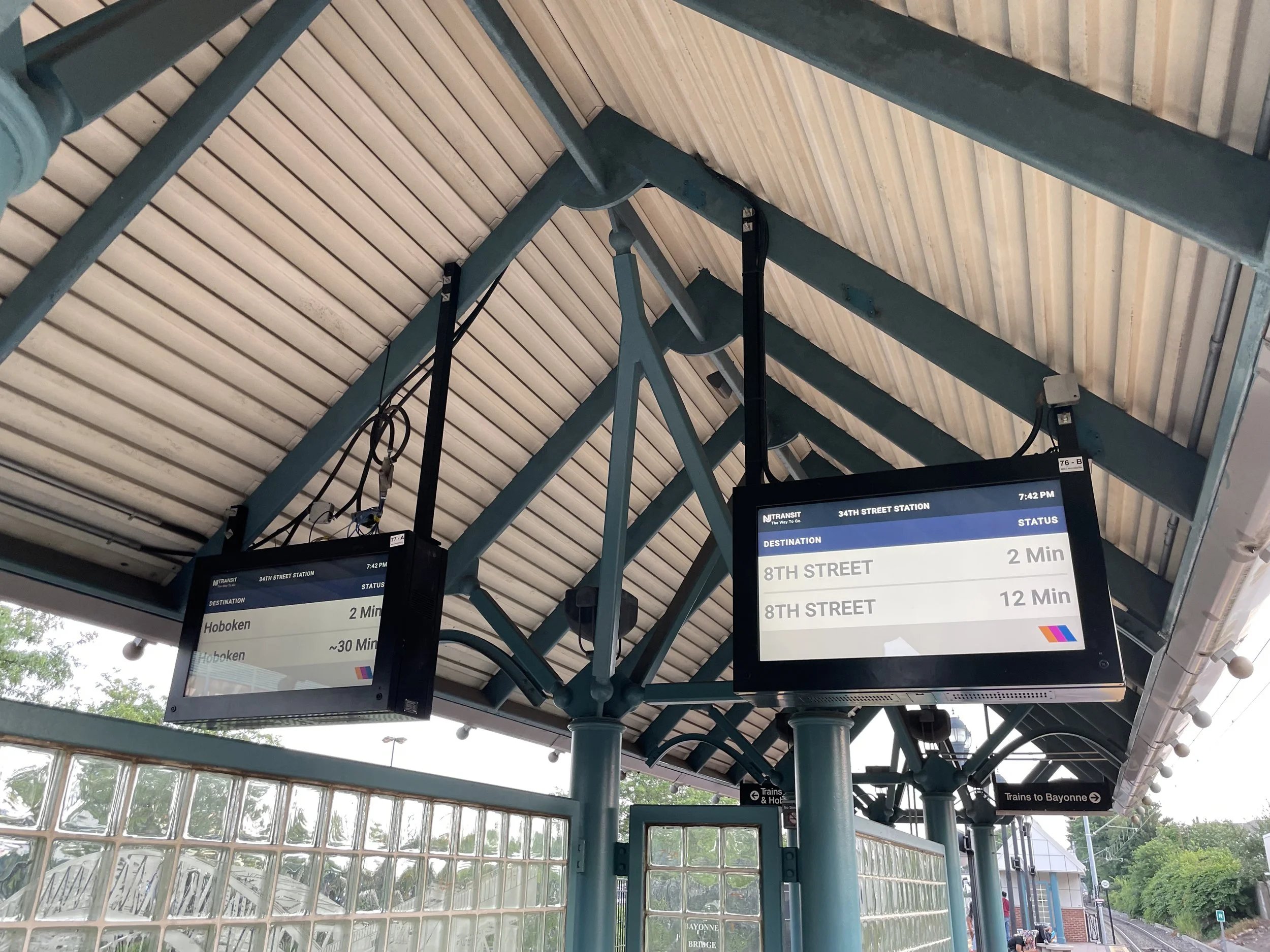 42.8" Overhang Digital Signs at Hudson Bergen Light Rail, NJ
