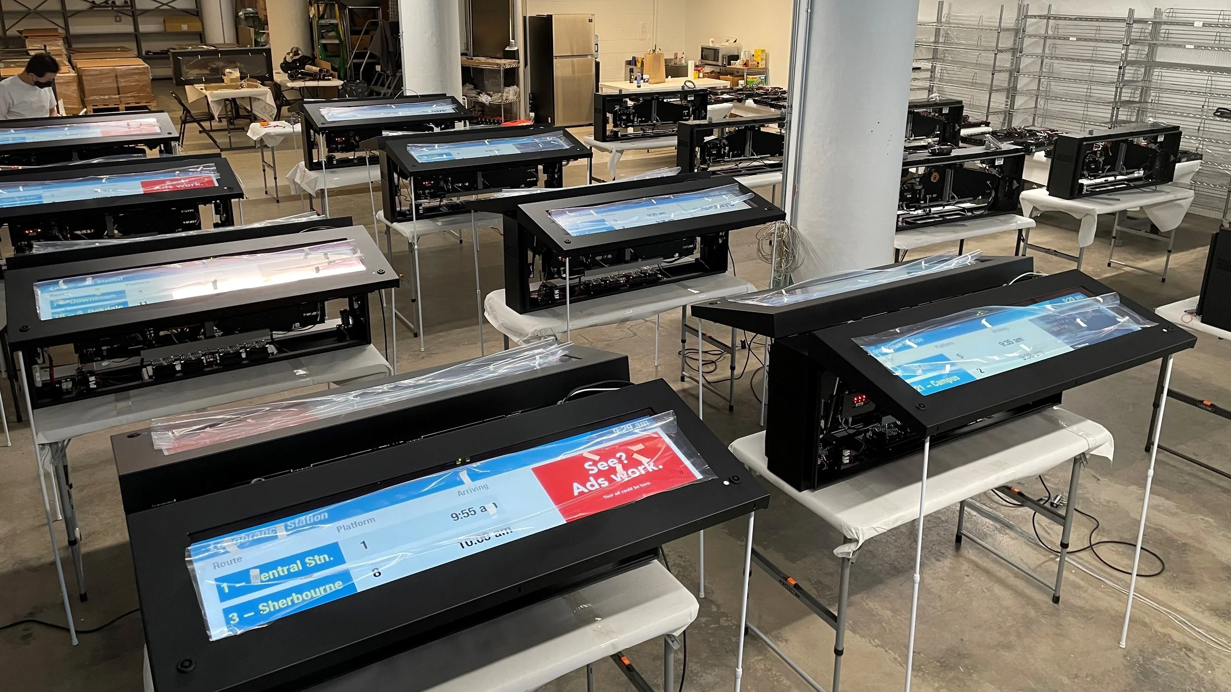 5° 42.8" Stretched Dual-Sided VMS Deployed at St. Louis MetroTransit