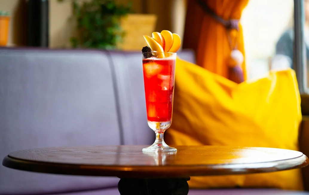 FRUITS OF FIFE : Eden Mill Gin, Crème de Mûre, Lemon Juice and Apple Juice