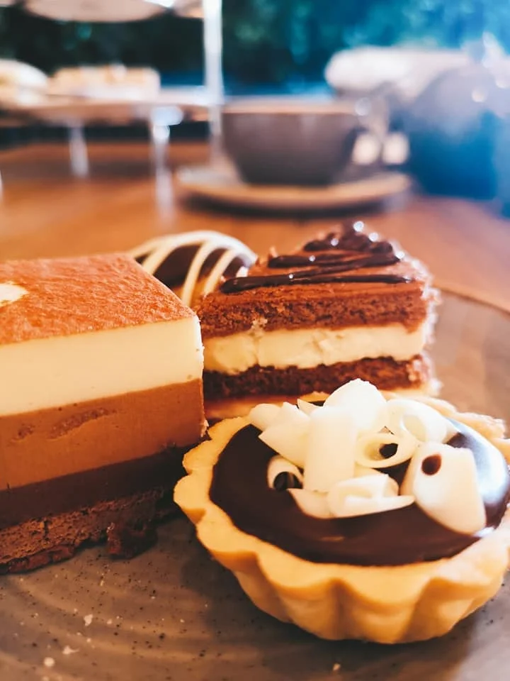 cakes 1.jpg