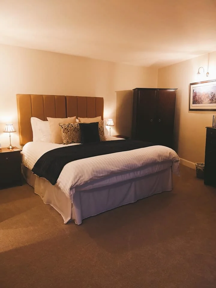 bed 2.jpg