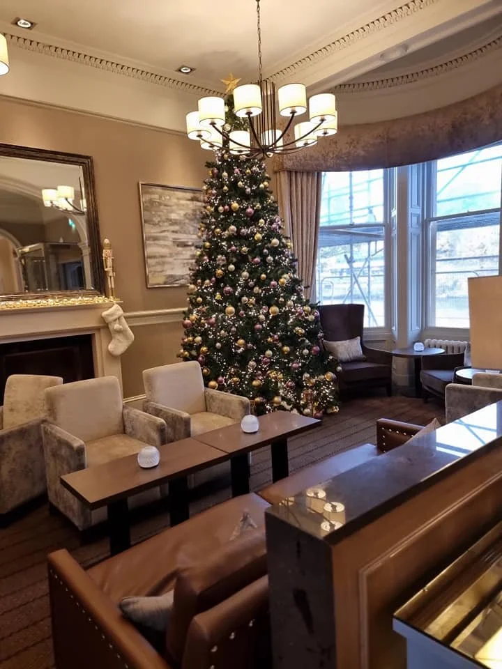 palace foyer.jpg