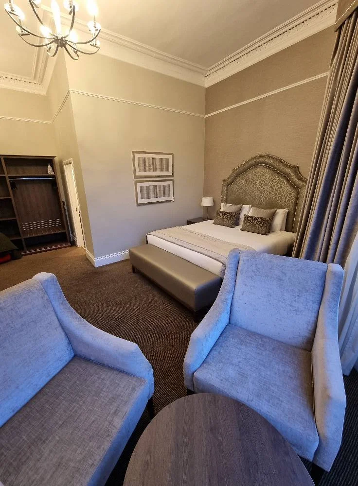 palace room 3.jpg