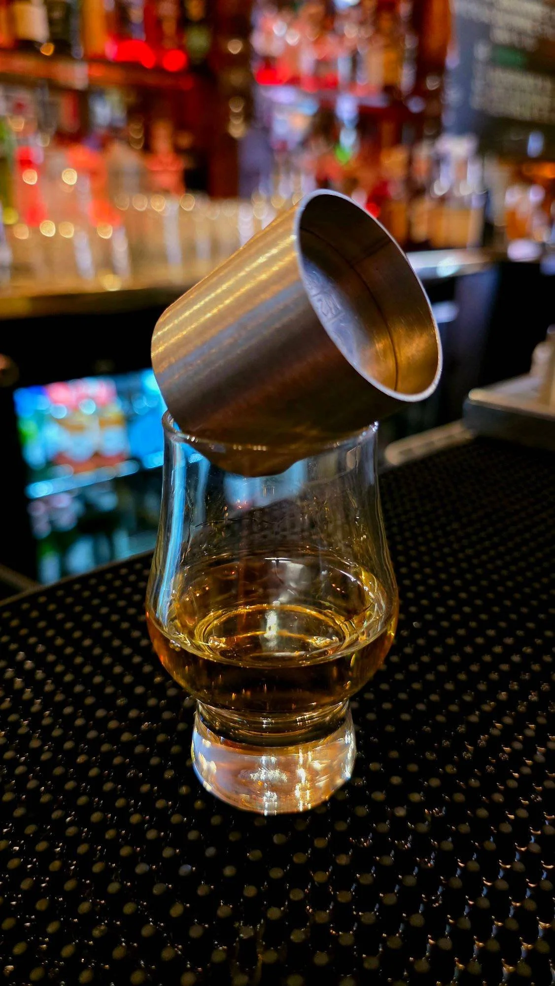 whiski 1.jpg