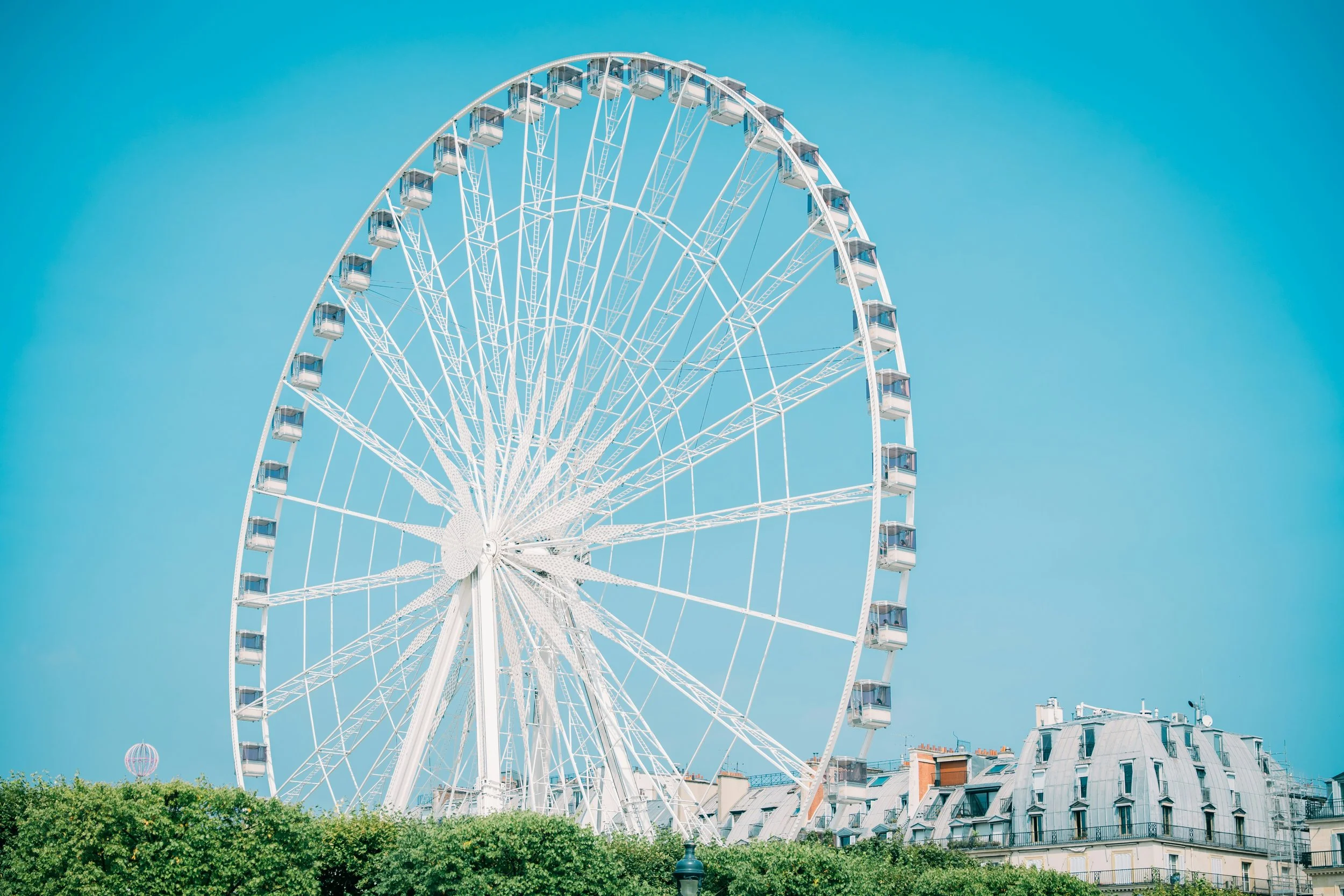 https://unsplash.com/photos/large-ferris-wheel-against-a-clear-blue-sky-ACfU4p8S640?utm_source=unsplash&amp;utm_medium=referral&amp;utm_content=creditShareLink