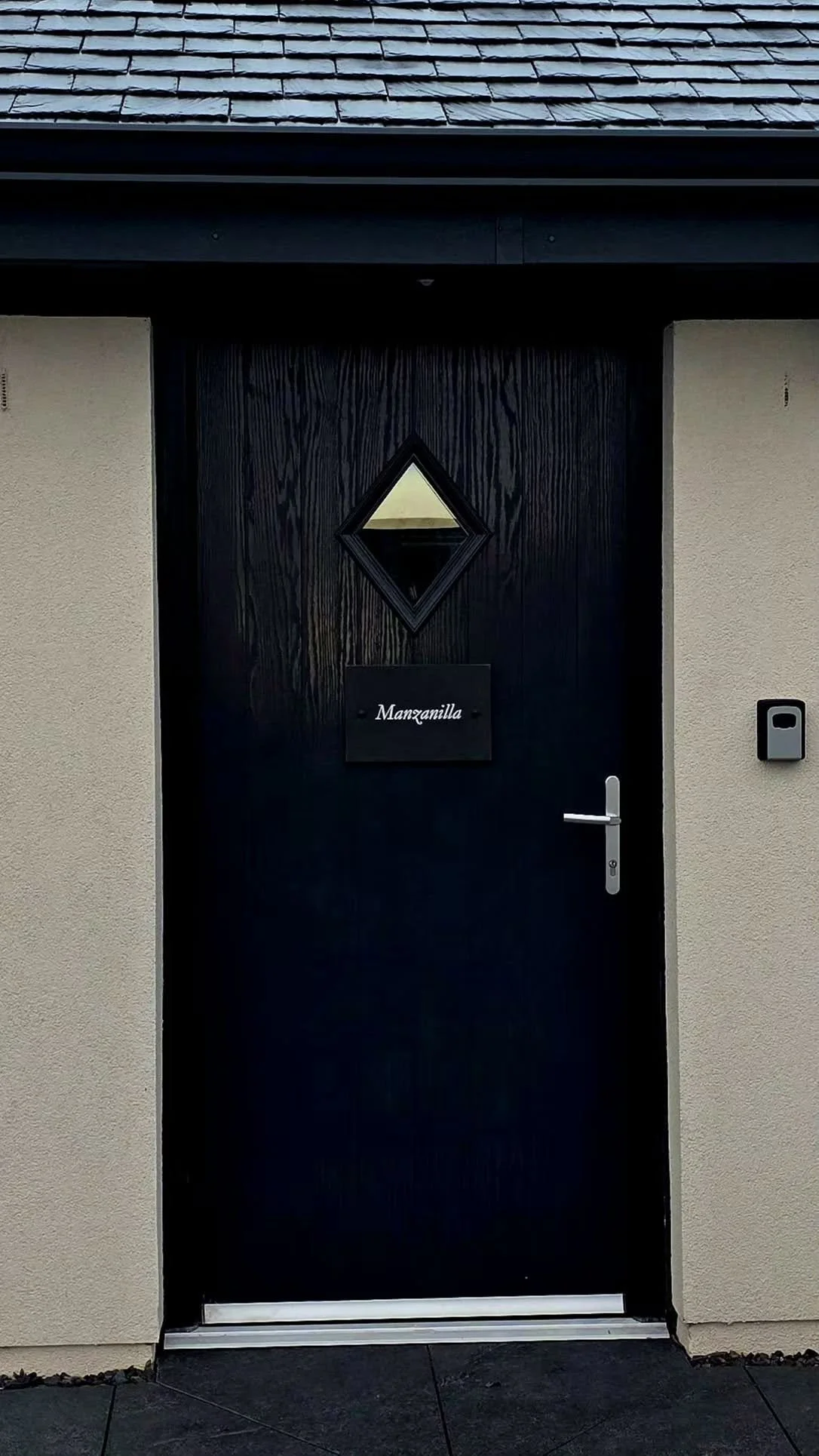 Jackton manzanilla cottage.jpg