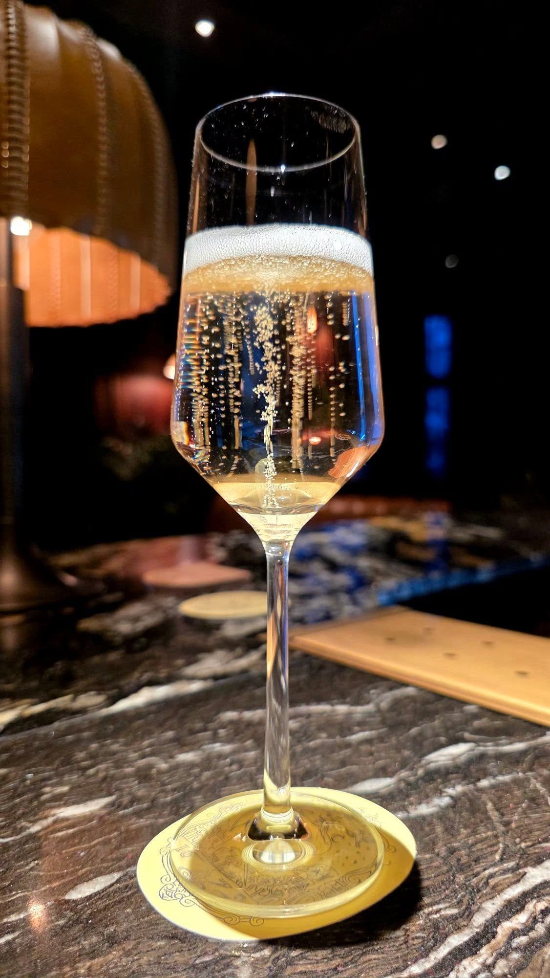 SH bar champagne.jpg