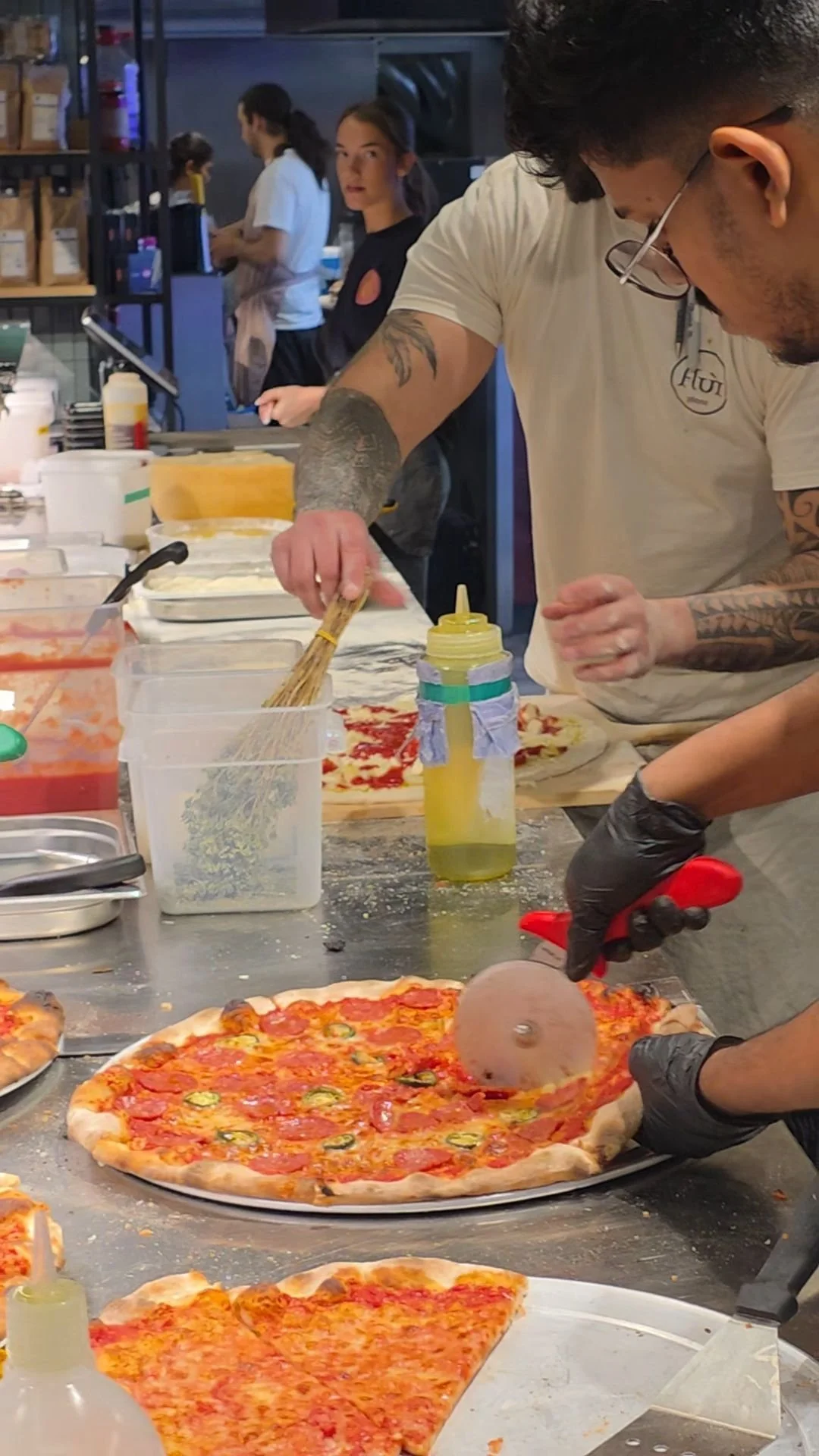 Flur pizza station 3.jpg