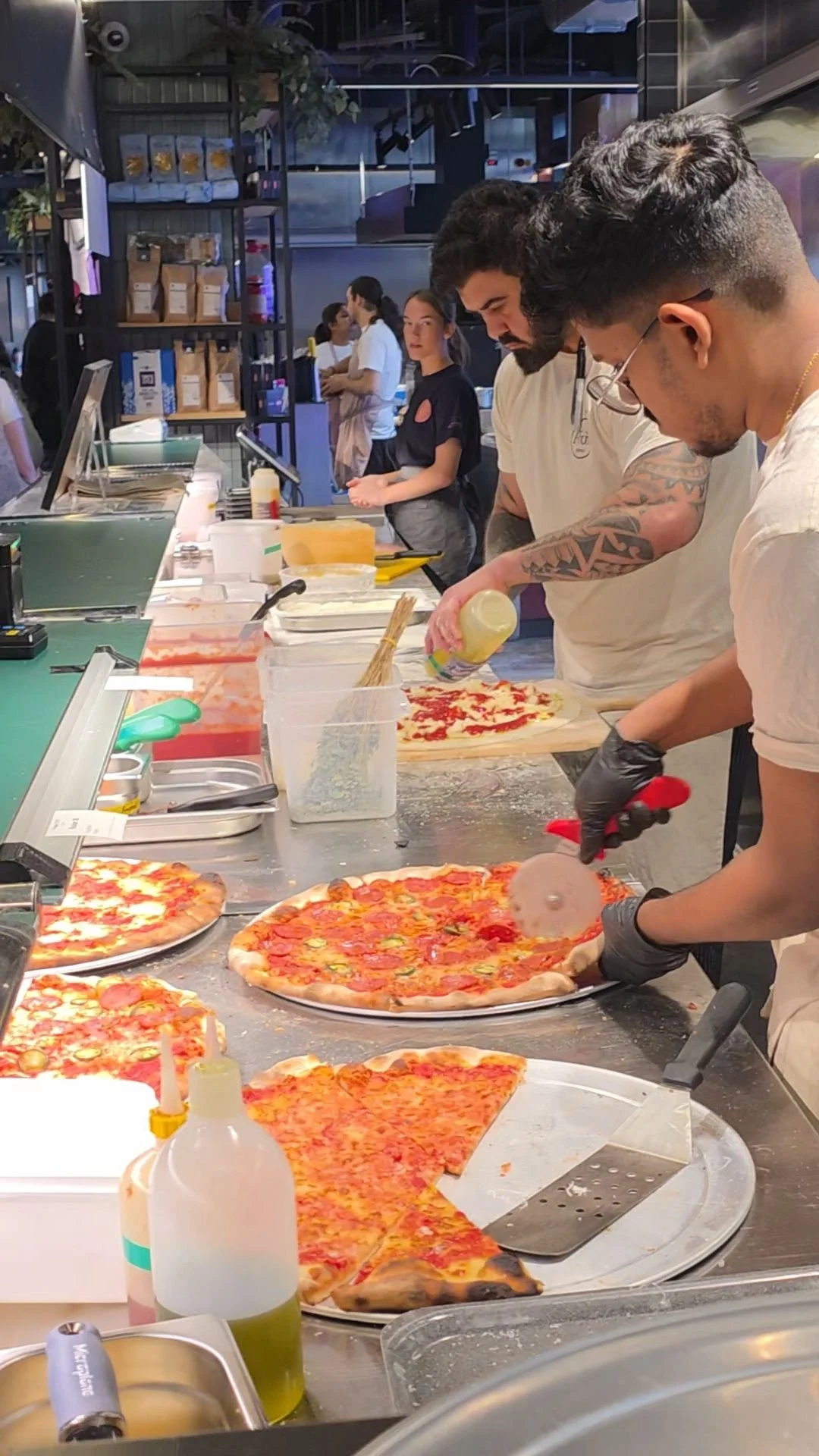 Flur pizza station 2.jpg