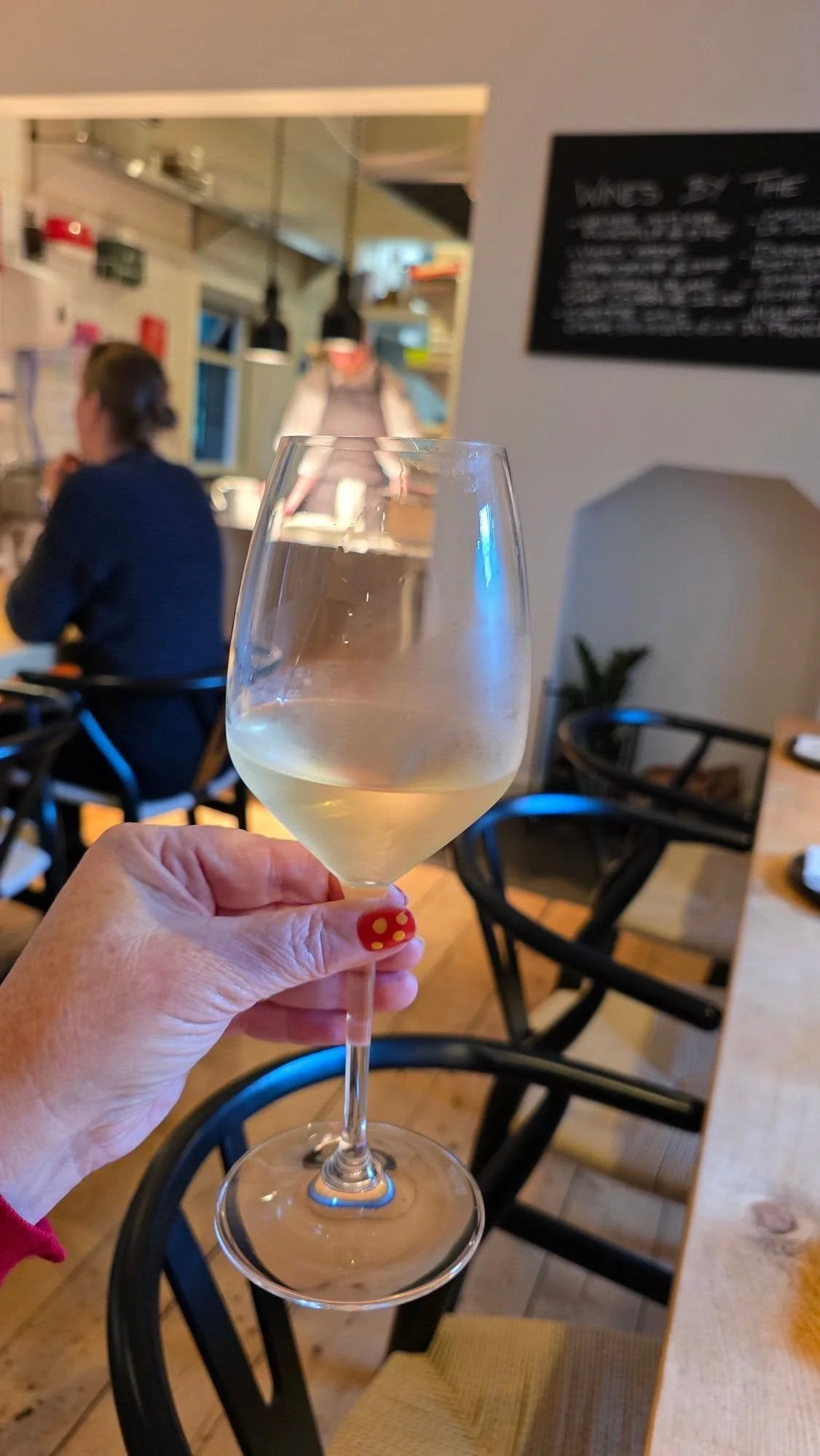 Cottage wine glass 2.jpg