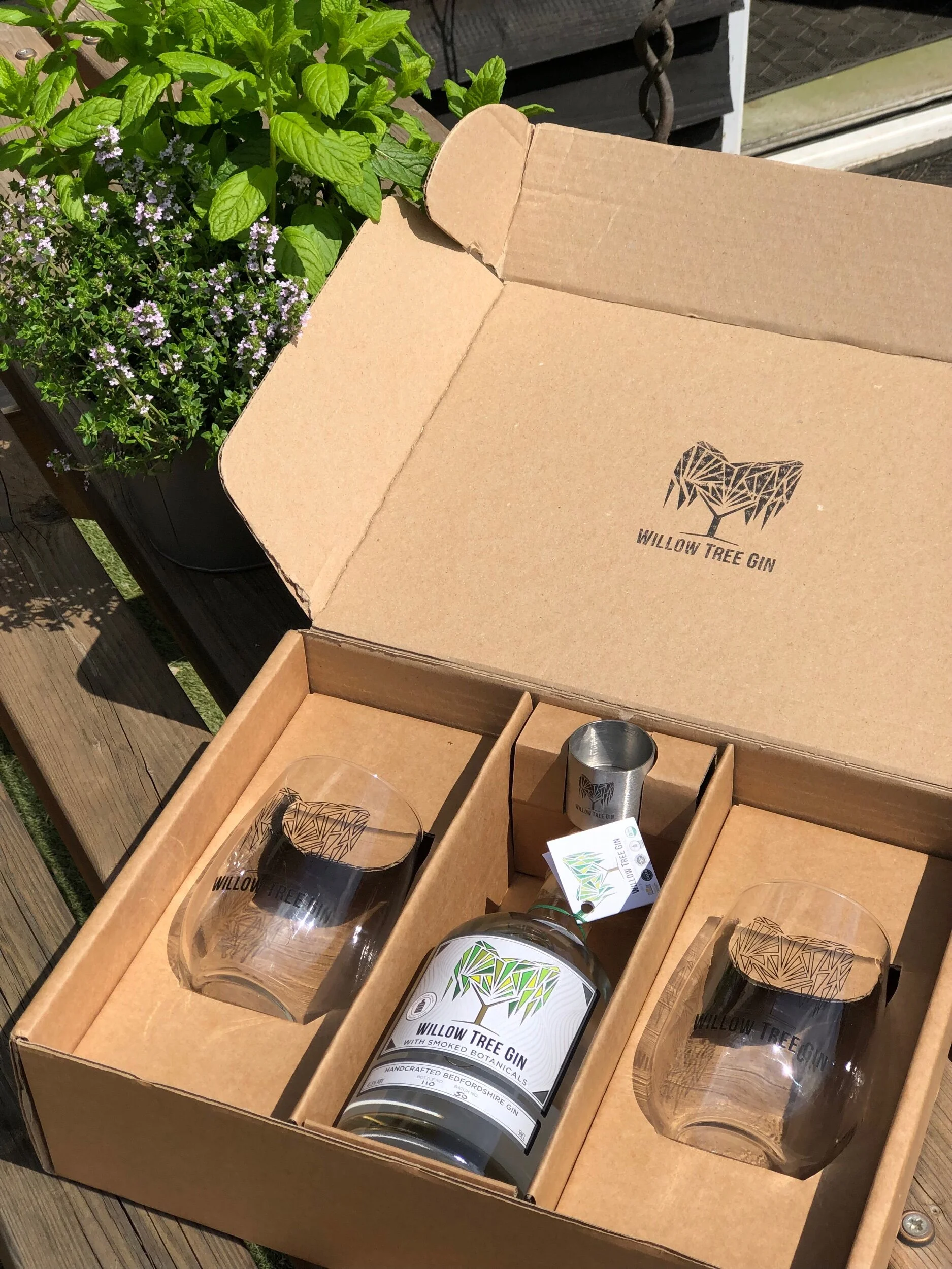 A8C2AEB9-E371-4011-B6BC-86B91D34F870