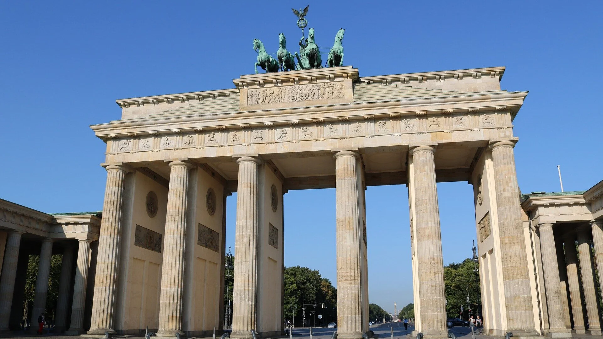 Brandenburg_Gate.jpg