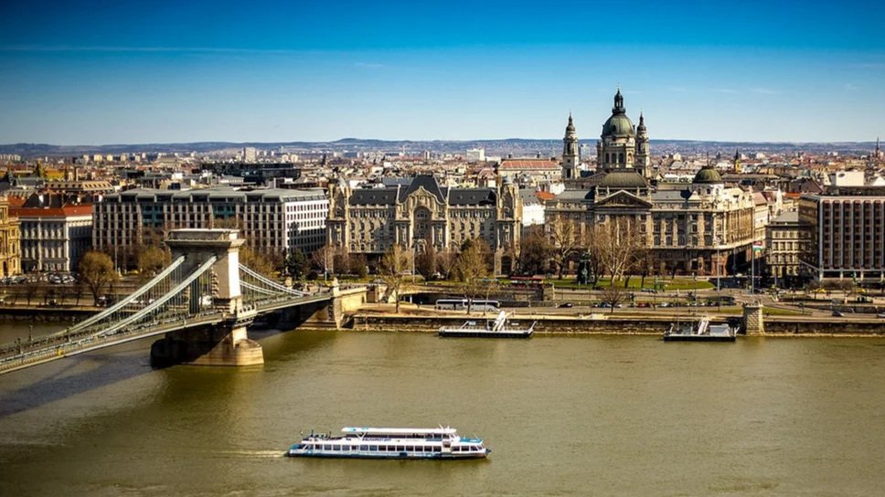 budapest_Danube.jpg