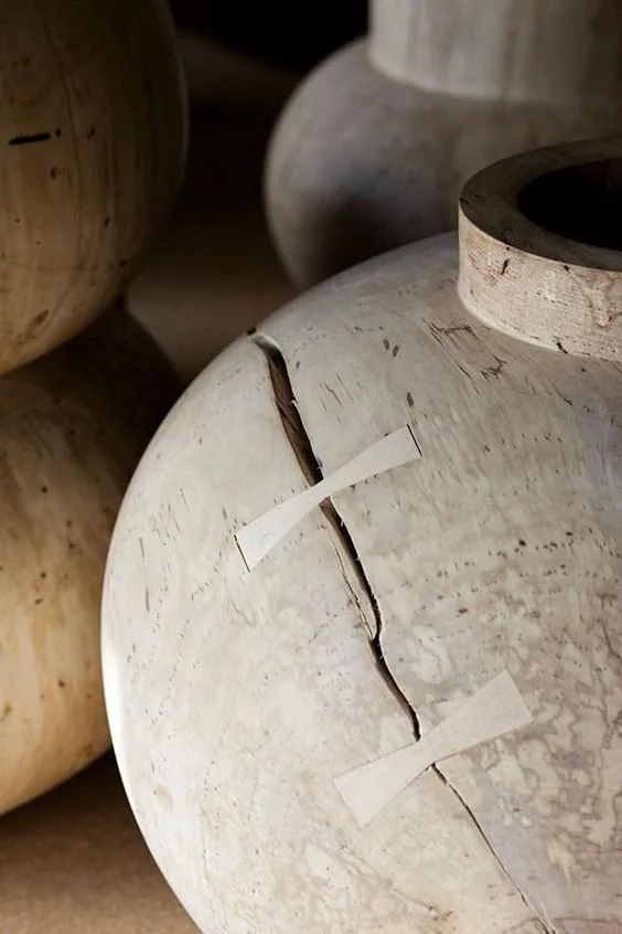 Everything about Minimalism. Image of Japanese pot held together, Wabi-sabi