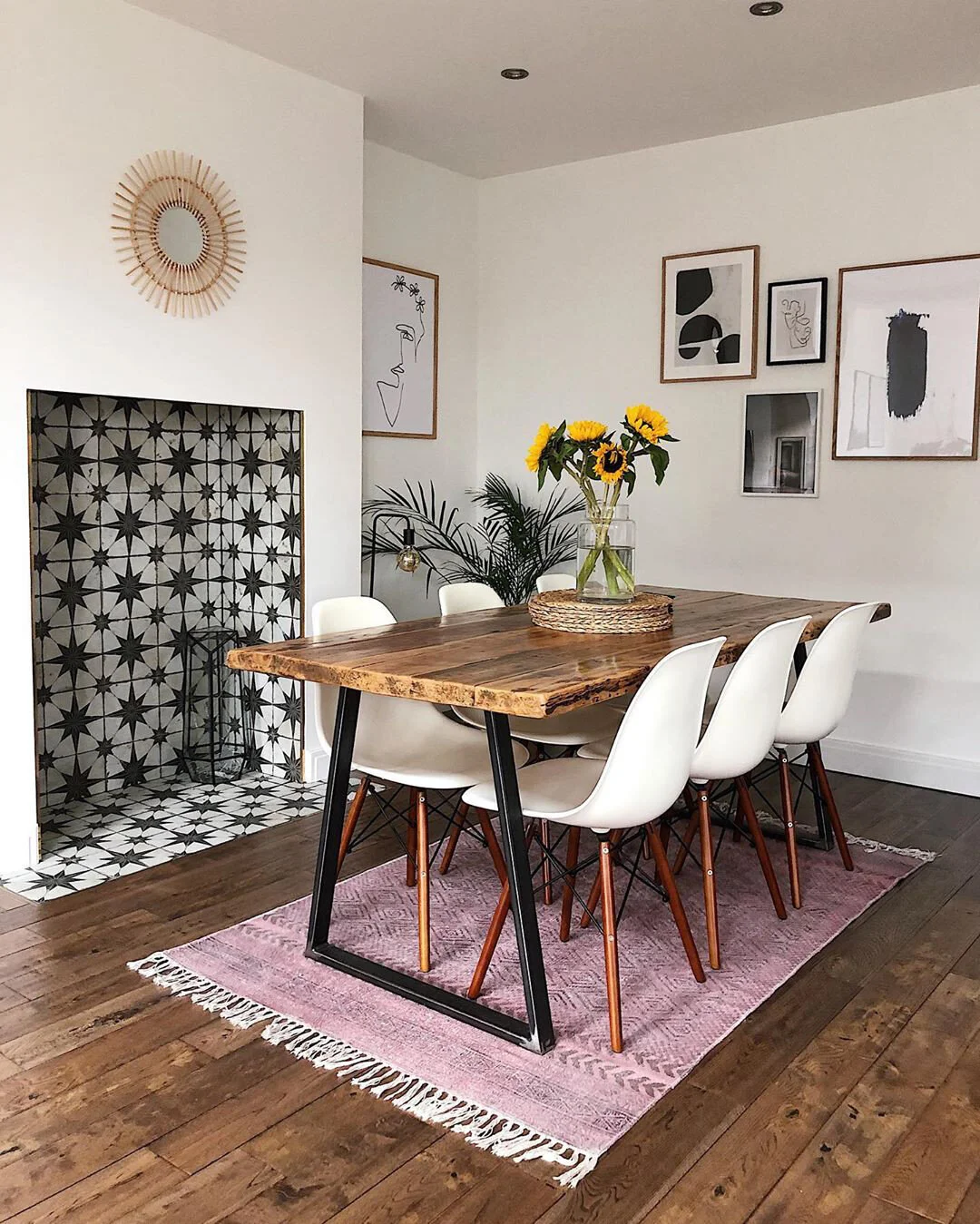 Take a look at this beautiful picture from @charlotteasquith , featuring our Flower Lady Poster !