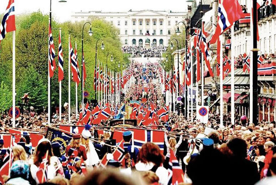 Celebrating_Scandi_Holidays_Norway.jpg