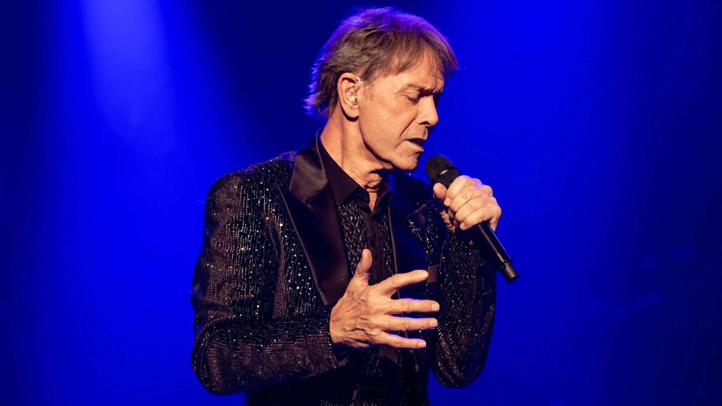 CLIFF RICHARD: BLUE SAPPHIRE TOUR