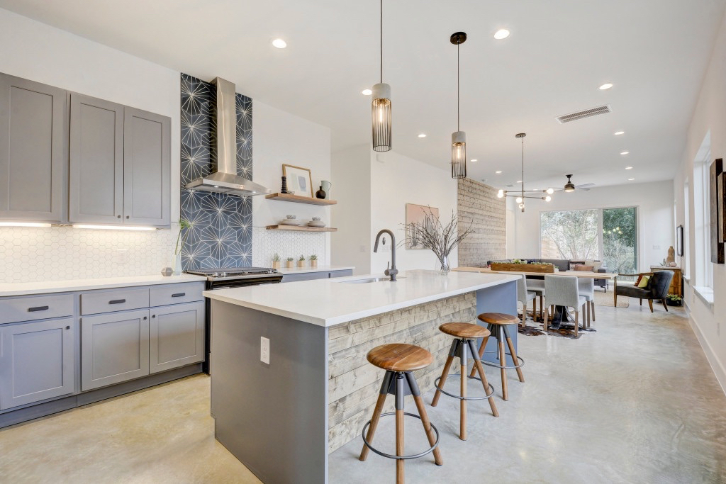 Kitchen with island bar