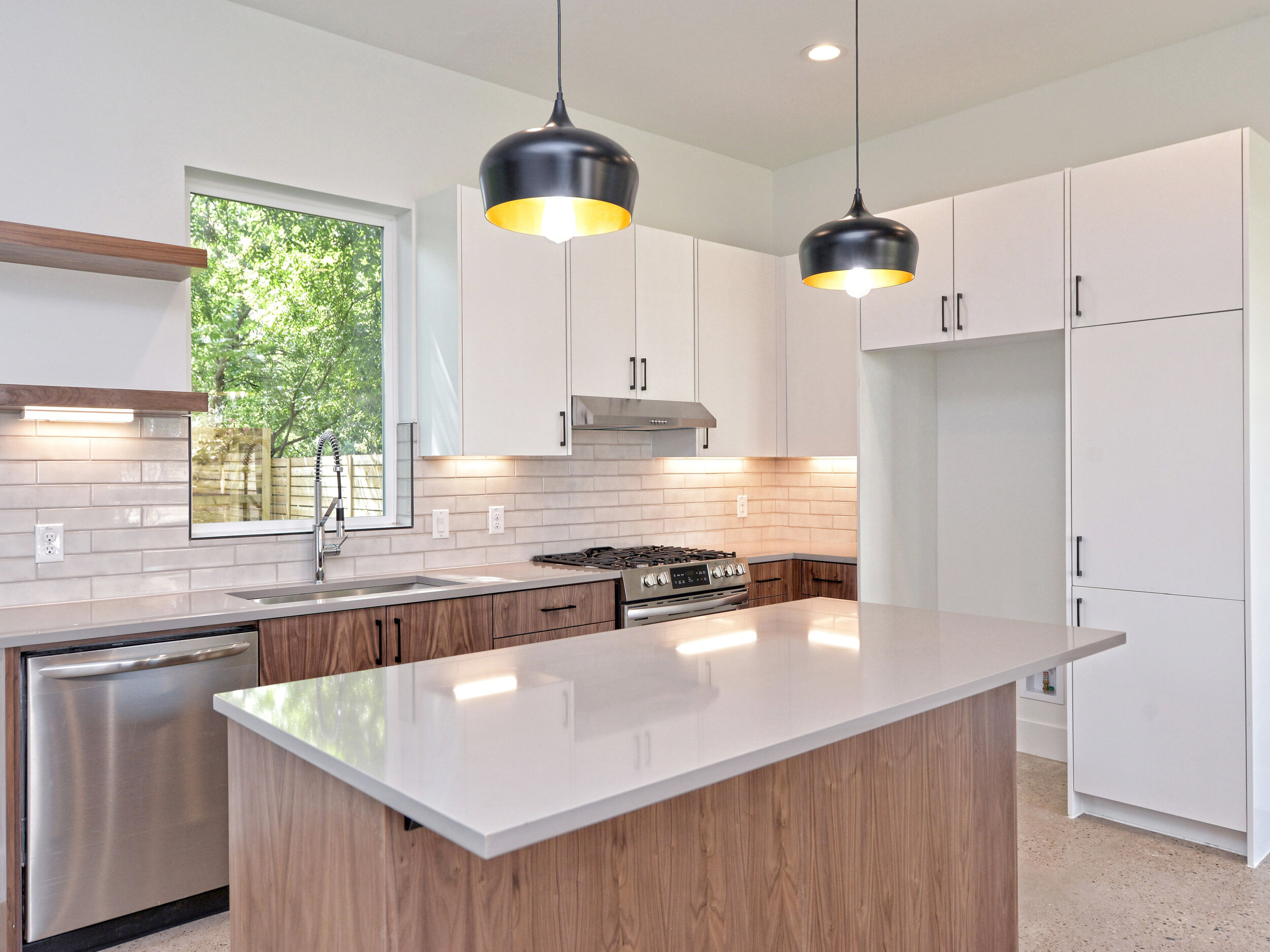 White and natural contrasting kitchen