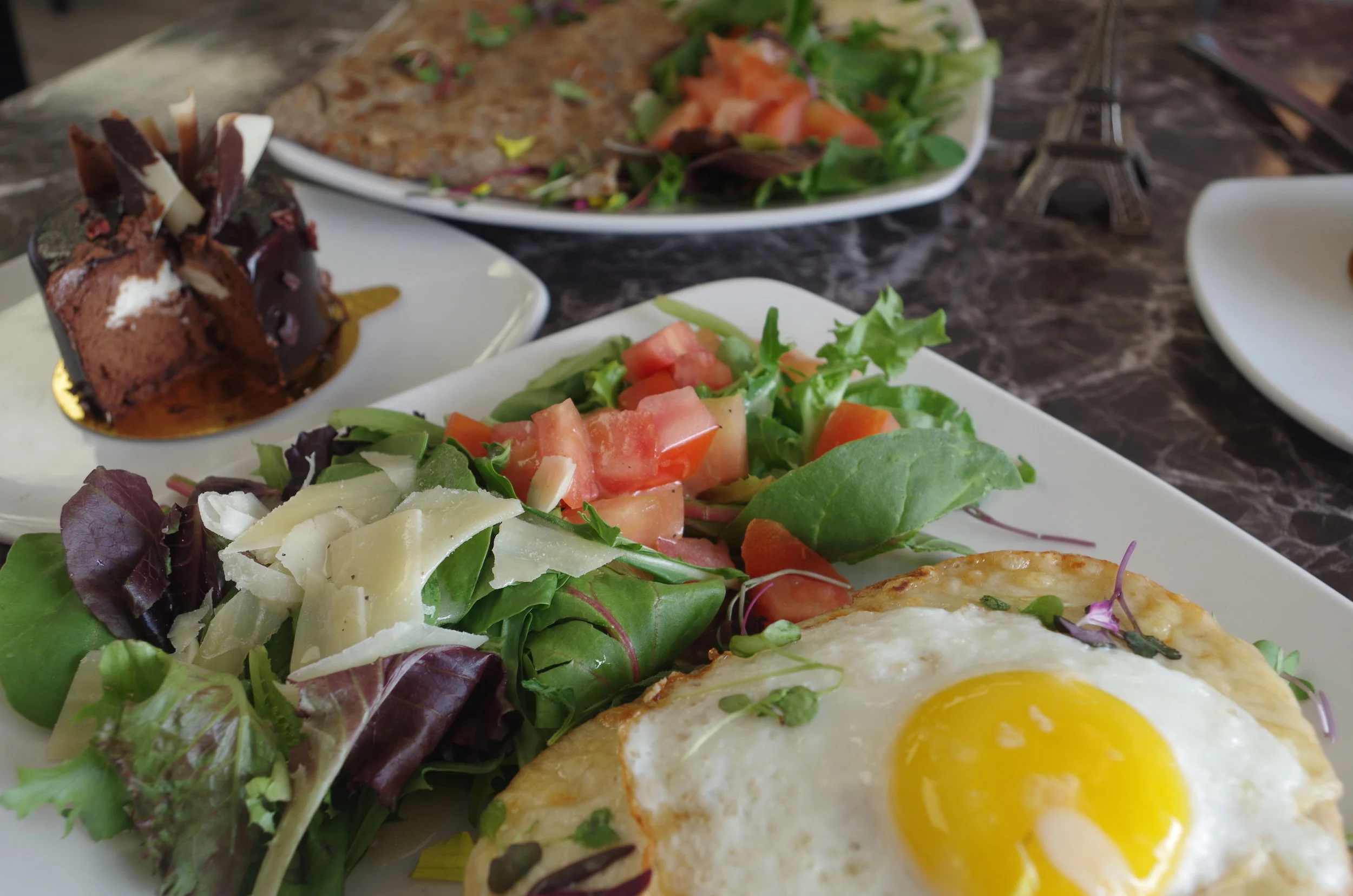 Rendezvous Cafe is a 10/10 Date Place, Especially if You Can't Afford Paris