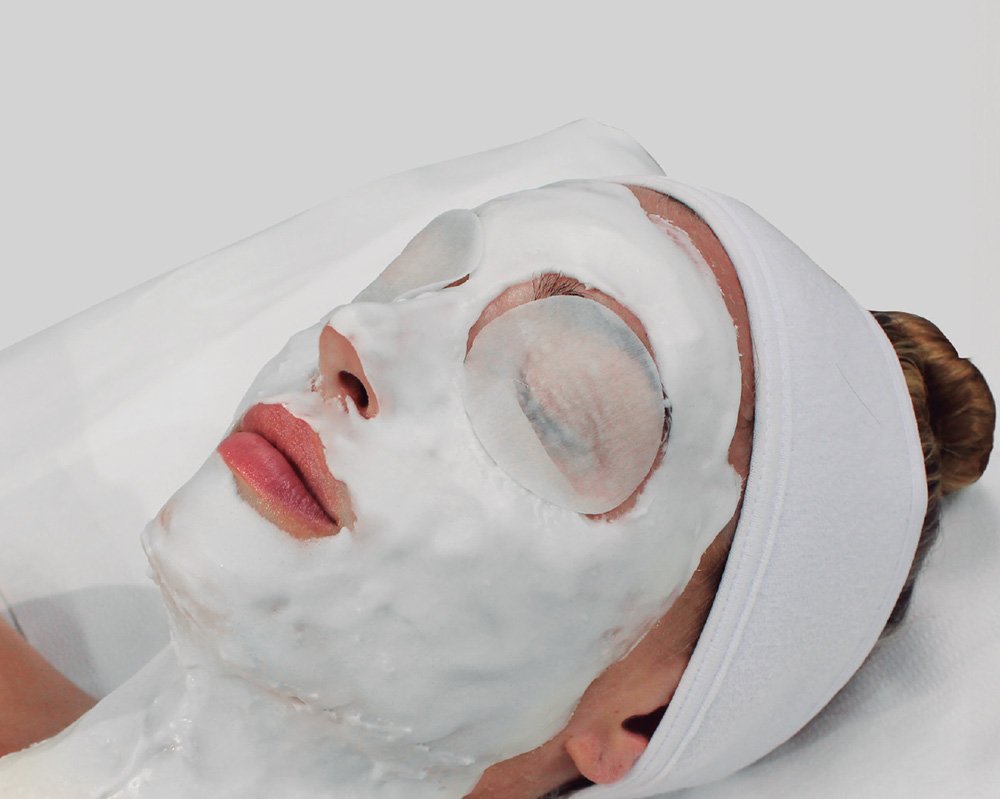 Hydra Dew Pure Moisturizing Lift Facial - April 8, 2026