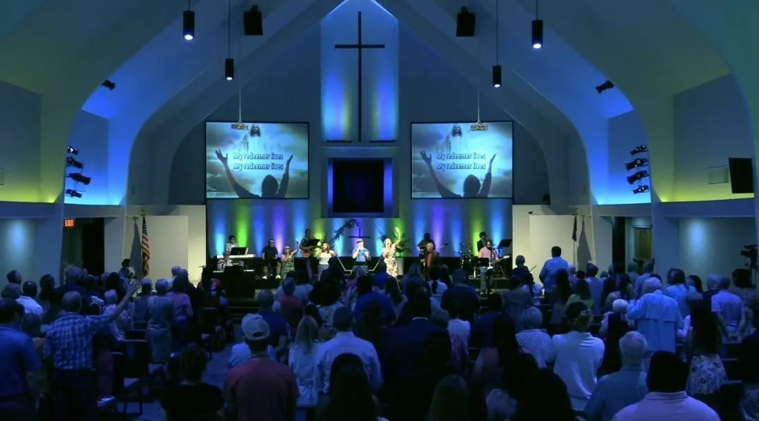 Easter Worship 25 4.jpg