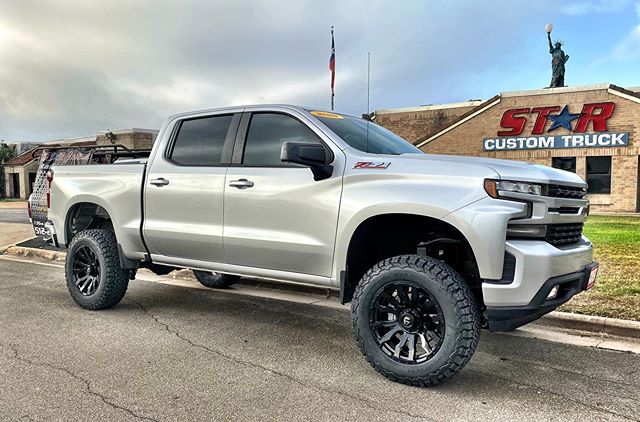 Brand New Silverado ... 6” Fabtech lift... 20” Fuel Blitz wheels ... and 285/65 BFG AT II tires...