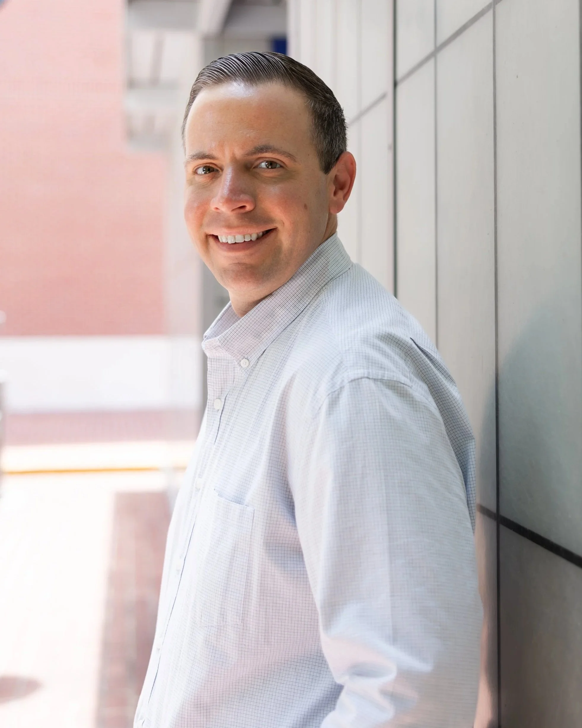Canaan Dreibrodt is a leadership coach and trainer, focusing on educational consulting.